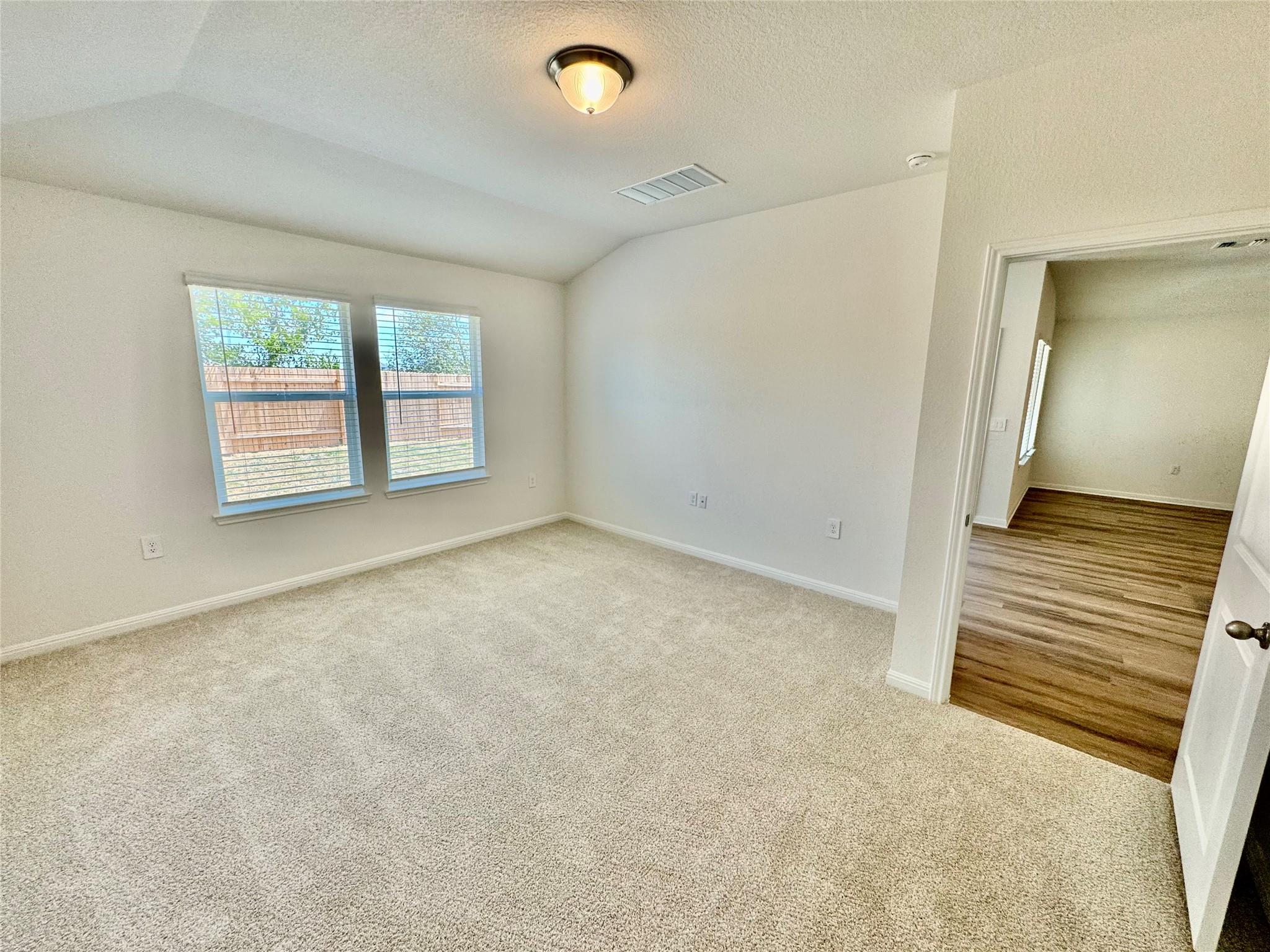 12516 Saint Thomas DR — photo 3