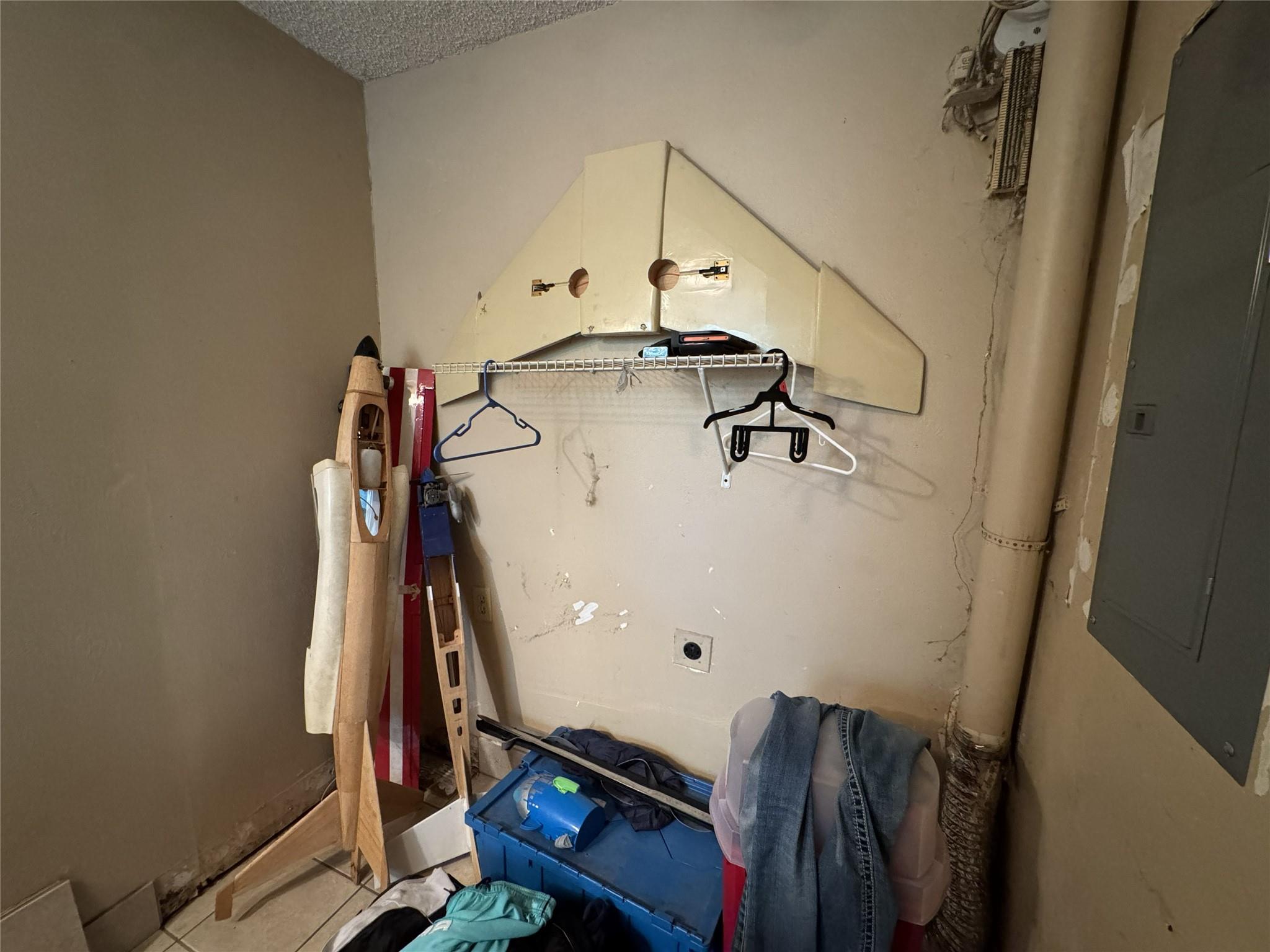 3041 Monroe ST — photo 4