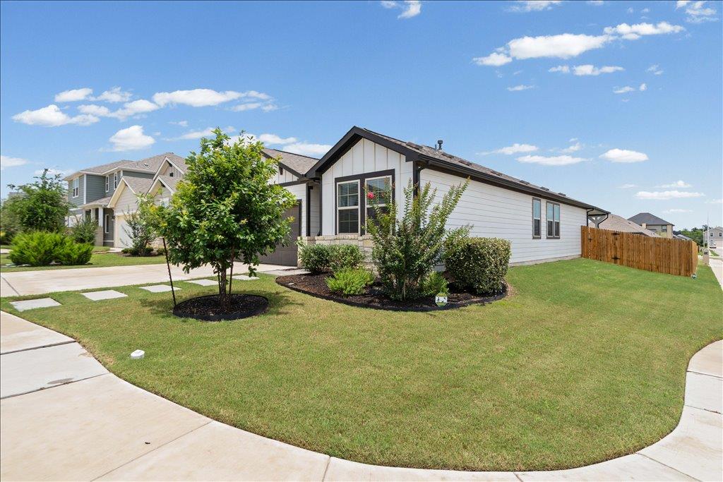 158 Gullivers DR — photo 4