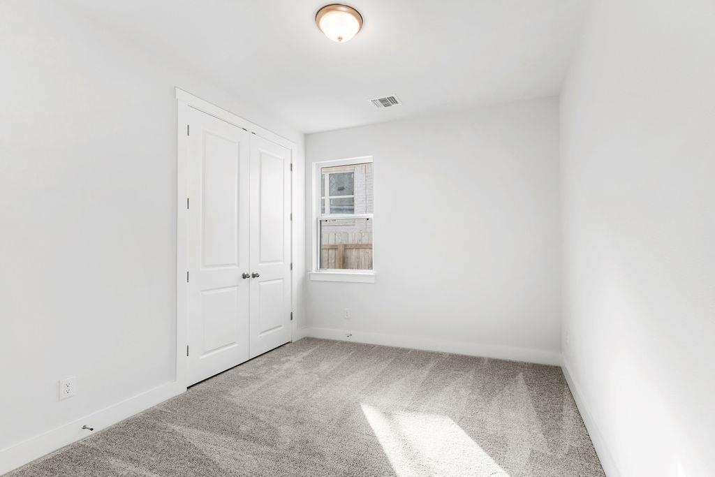 8510 Red Bottle Brush RD — photo 3