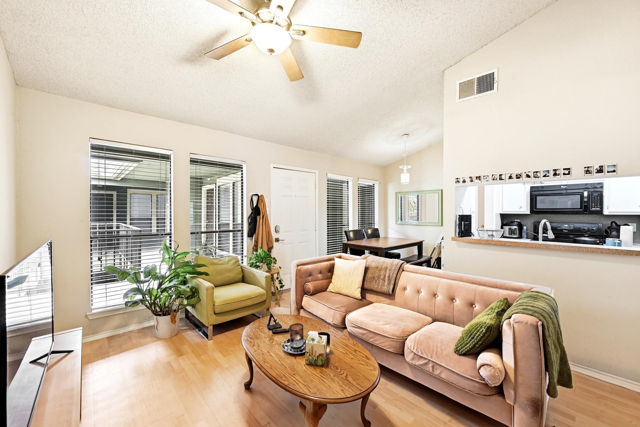 2706 Salado ST #305 — photo 3