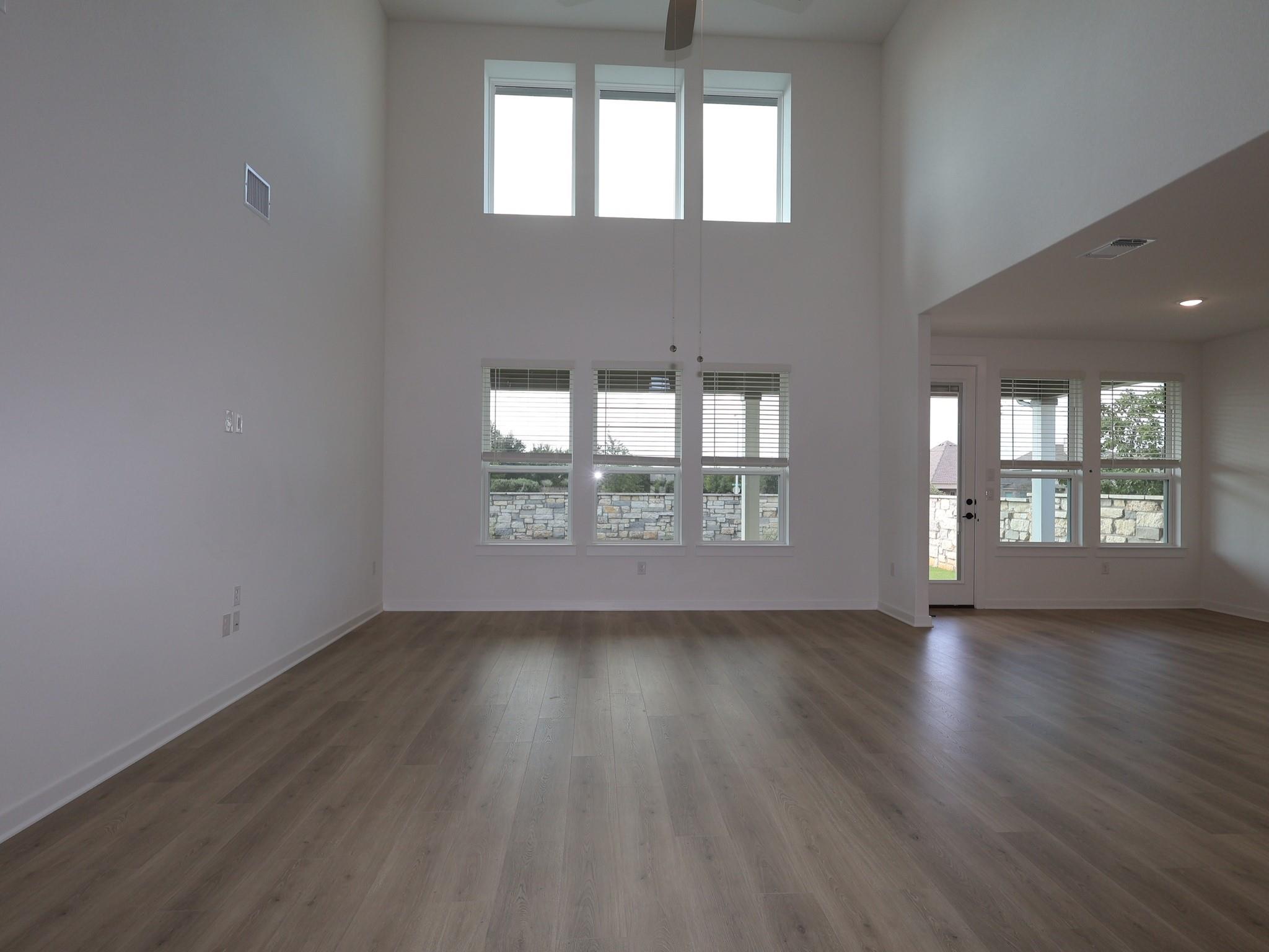 3716 Plentywood LN — photo 4