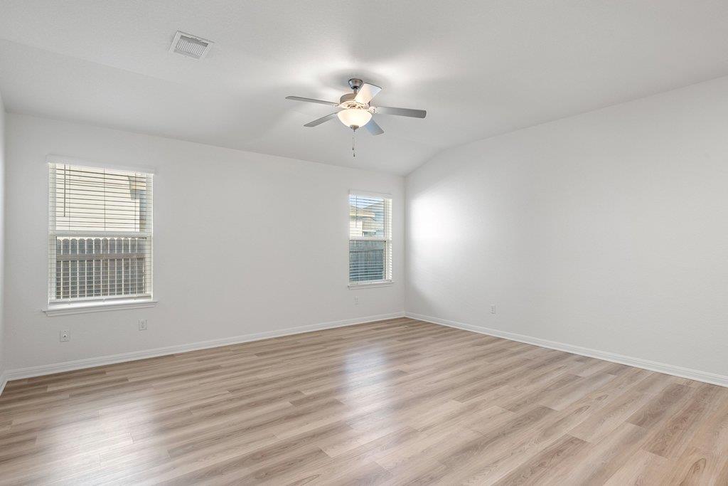 121 Oakdale Meadows LN — photo 5