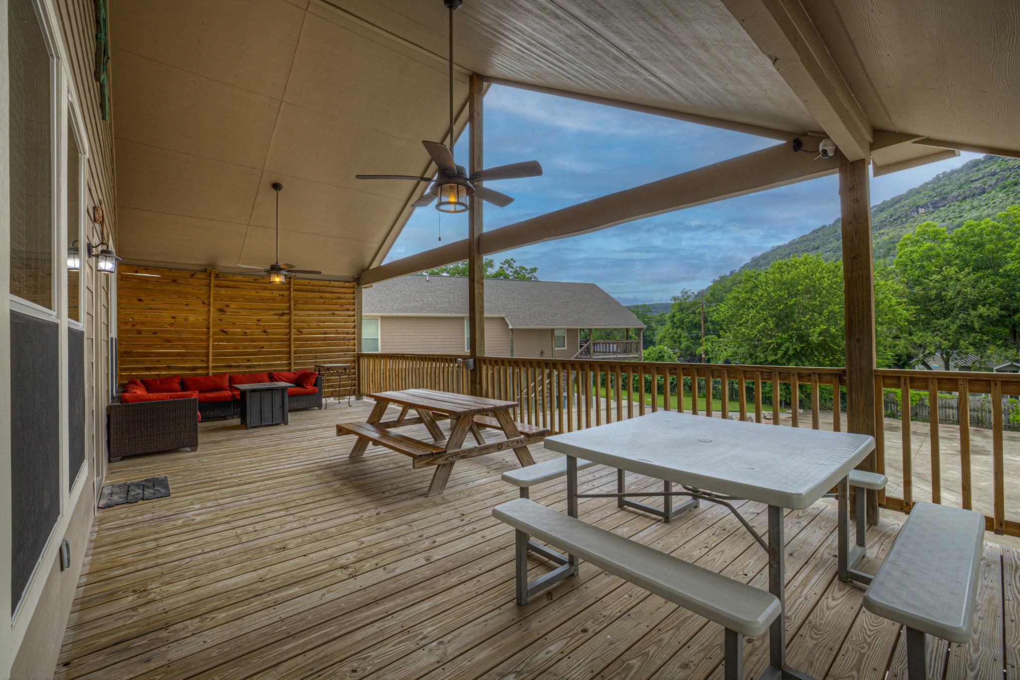 186 River Villas CT — photo 4