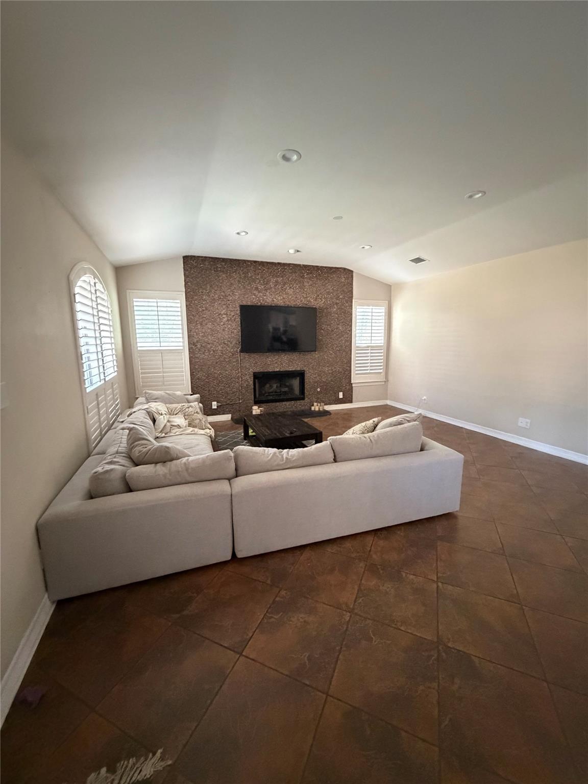 3200 Burks LN — photo 4