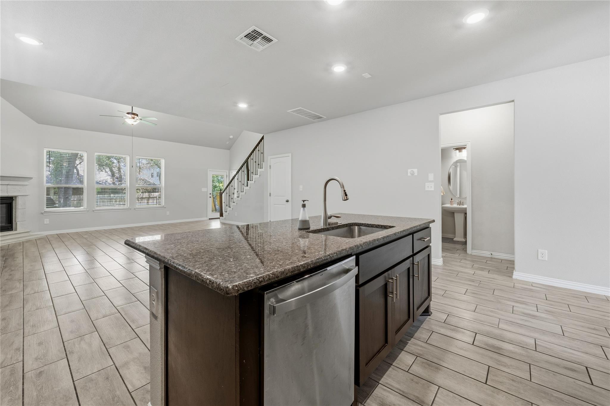 141 Sangaree DR — photo 5