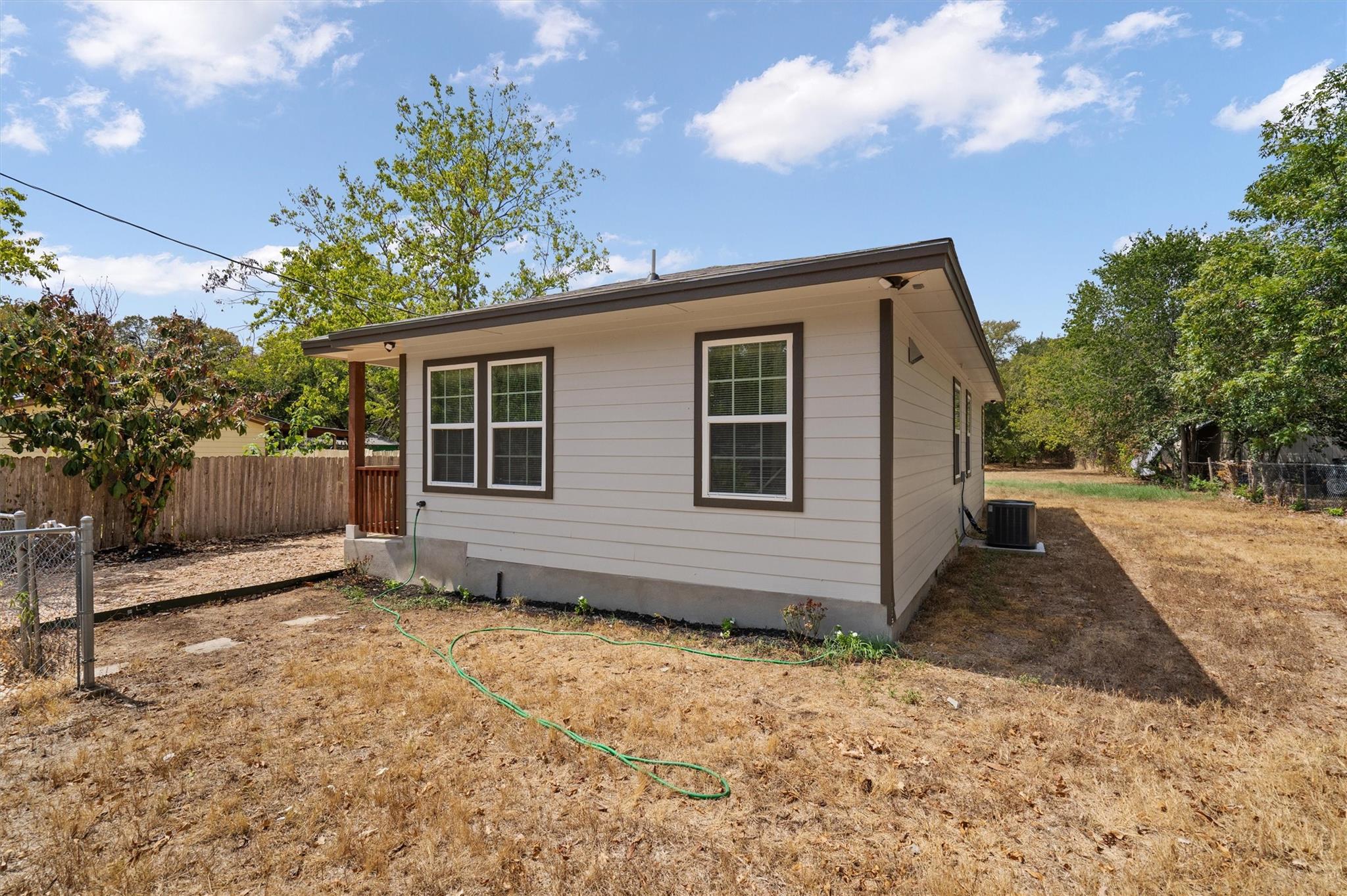 10004 1/2 Gail RD — photo 3