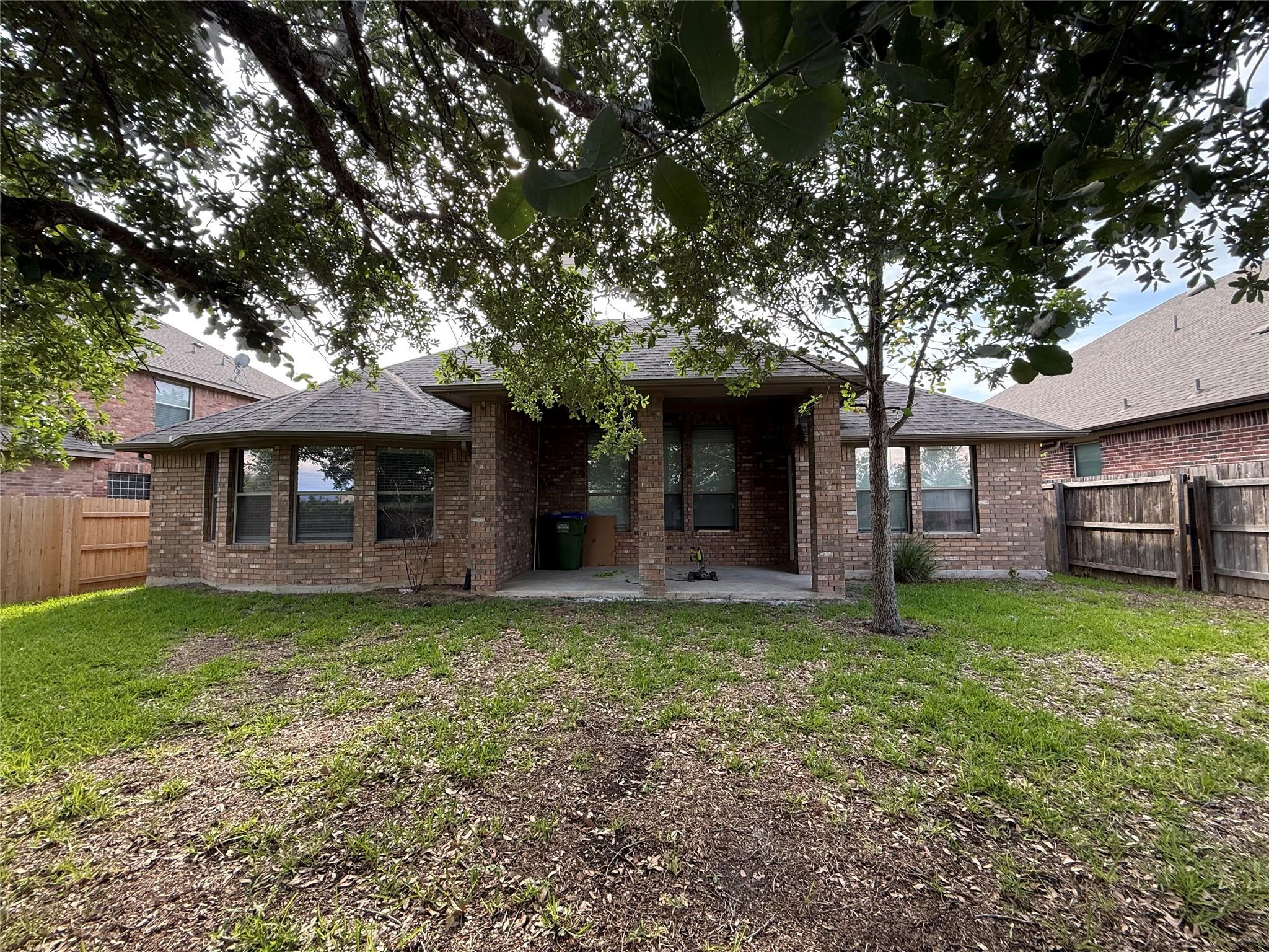 11633 Sun Glass DR — photo 3