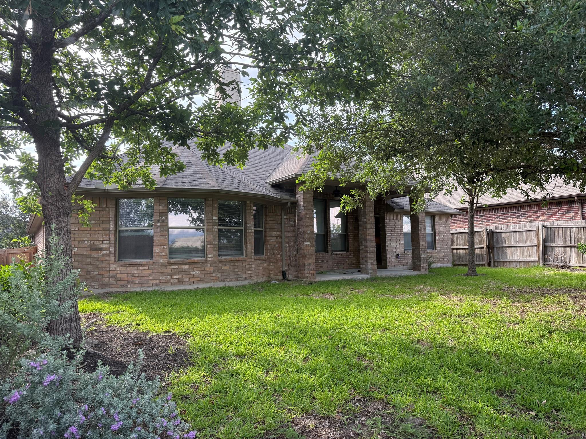 11633 Sun Glass DR — photo 4