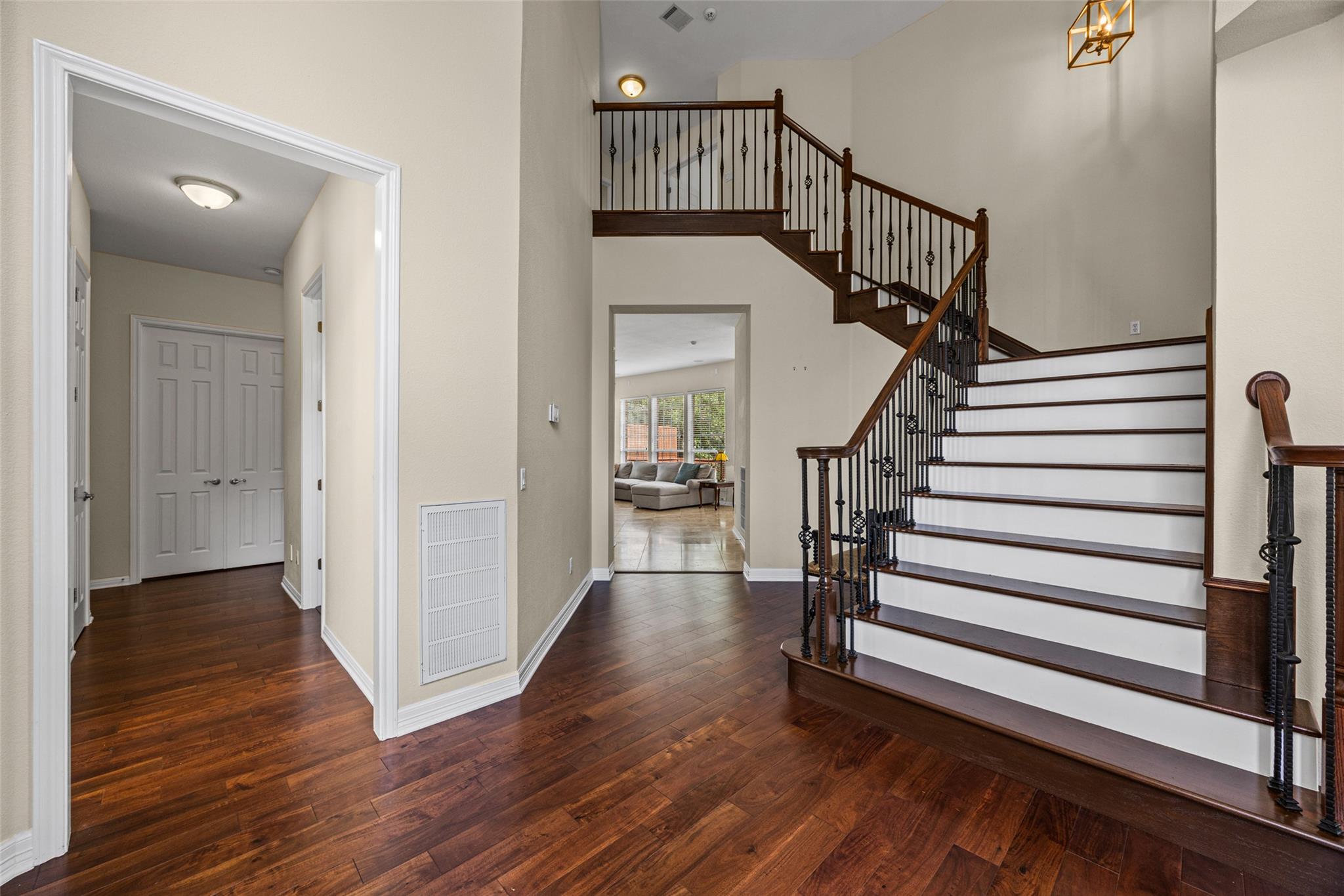 10648 Bramblecrest DR — photo 3