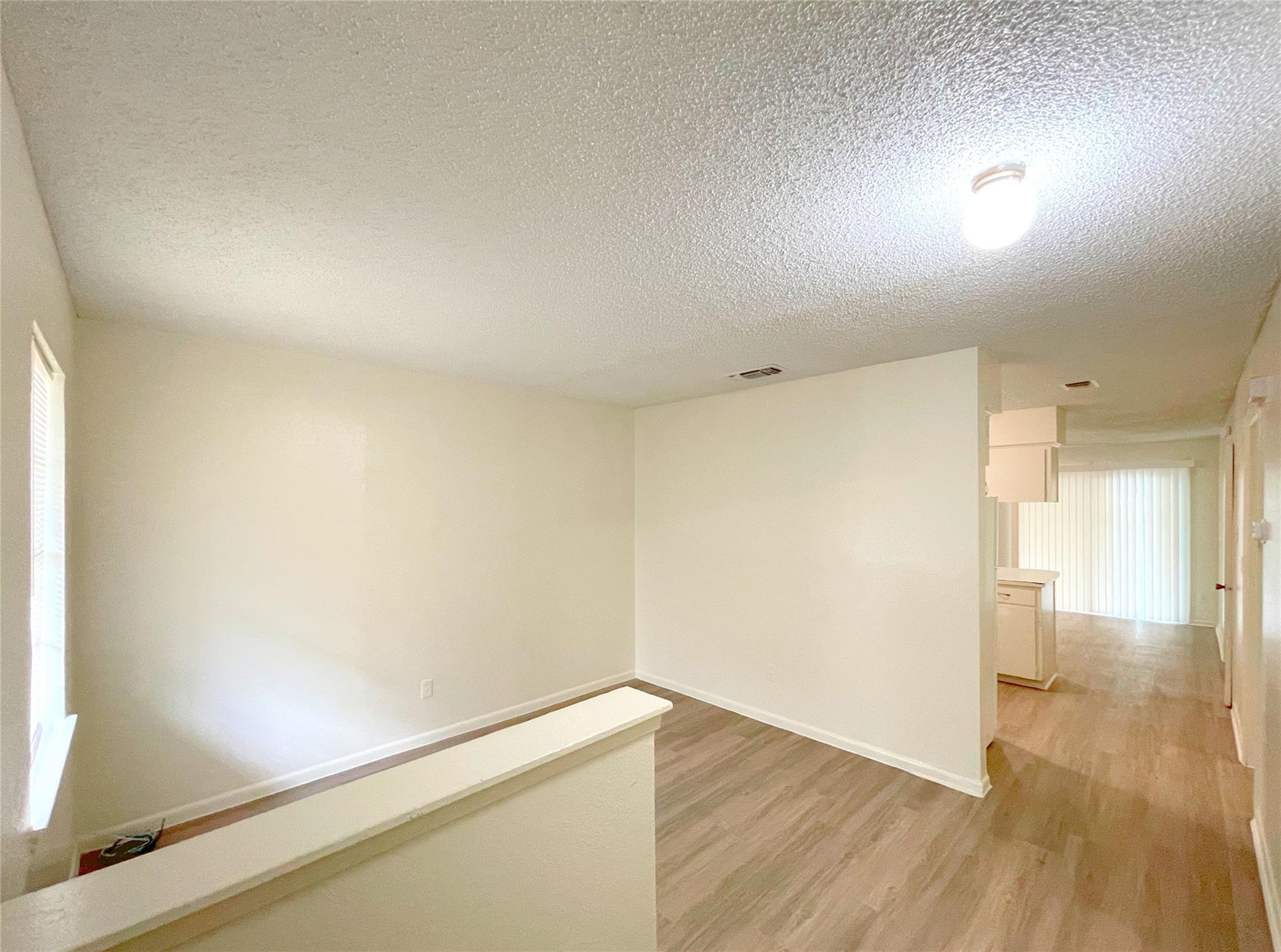 904 Meadows DR #D — photo 3