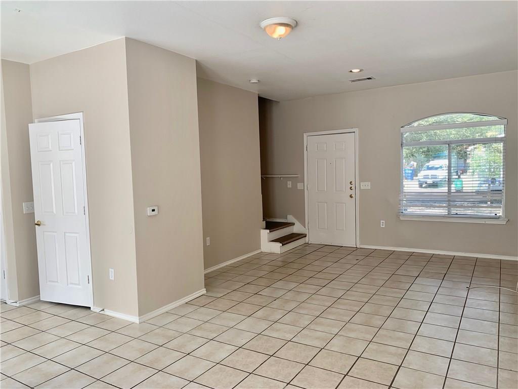 1121 Terry DR #B — photo 3