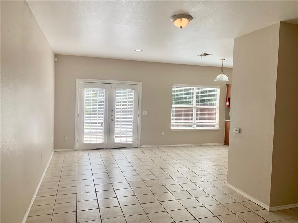 1121 Terry DR #B — photo 4