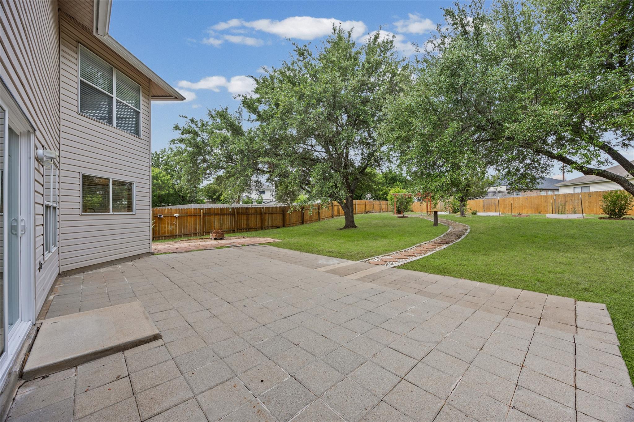 805 Catumet DR — photo 3