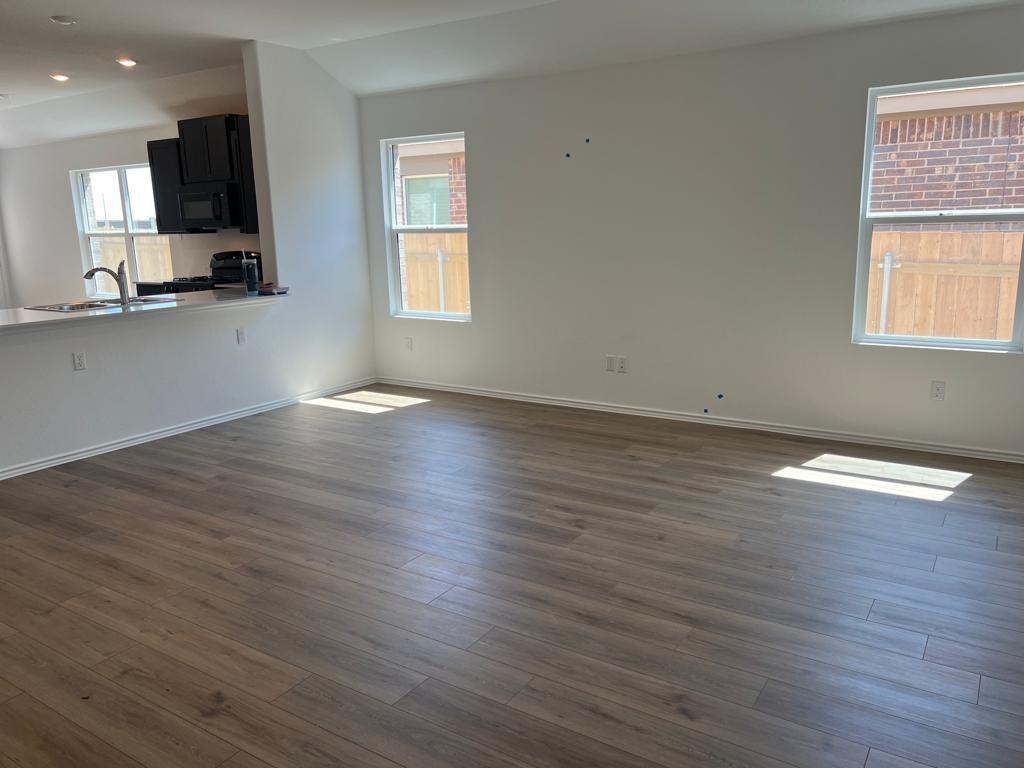 212 Canley LOOP — photo 4