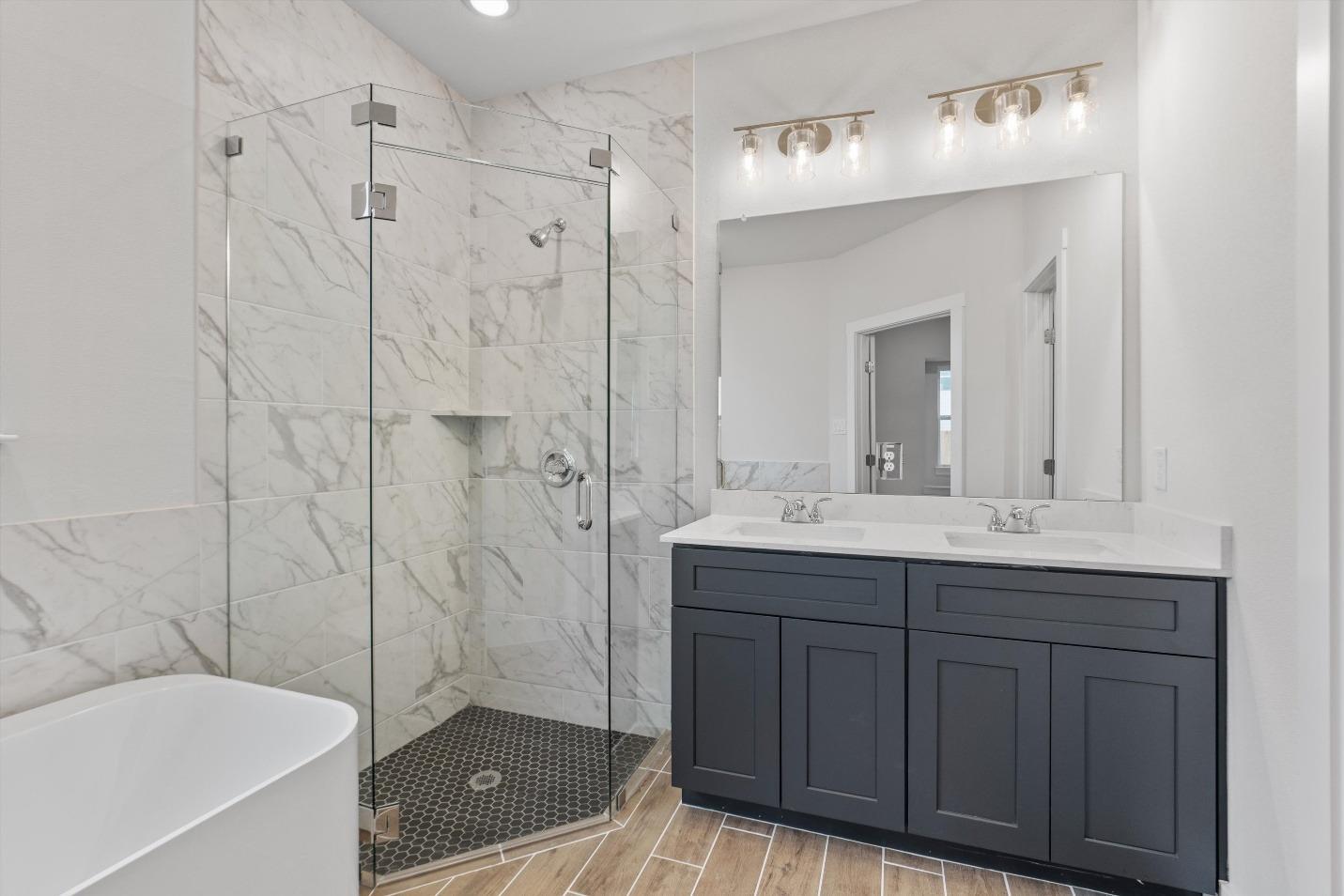 19132 Ariel Elena WAY — photo 3