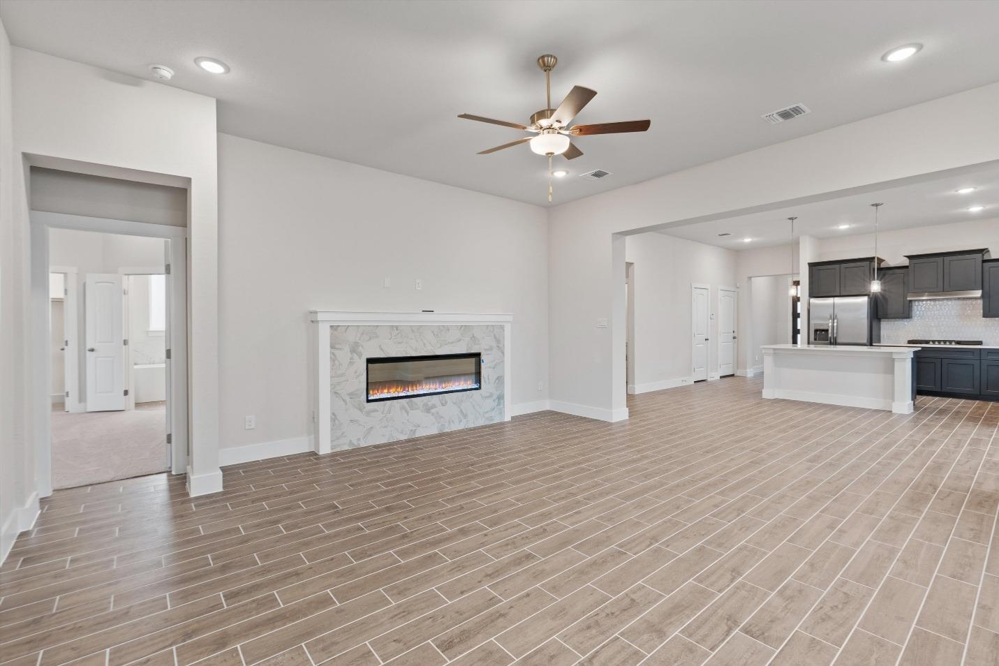 19132 Ariel Elena WAY — photo 4