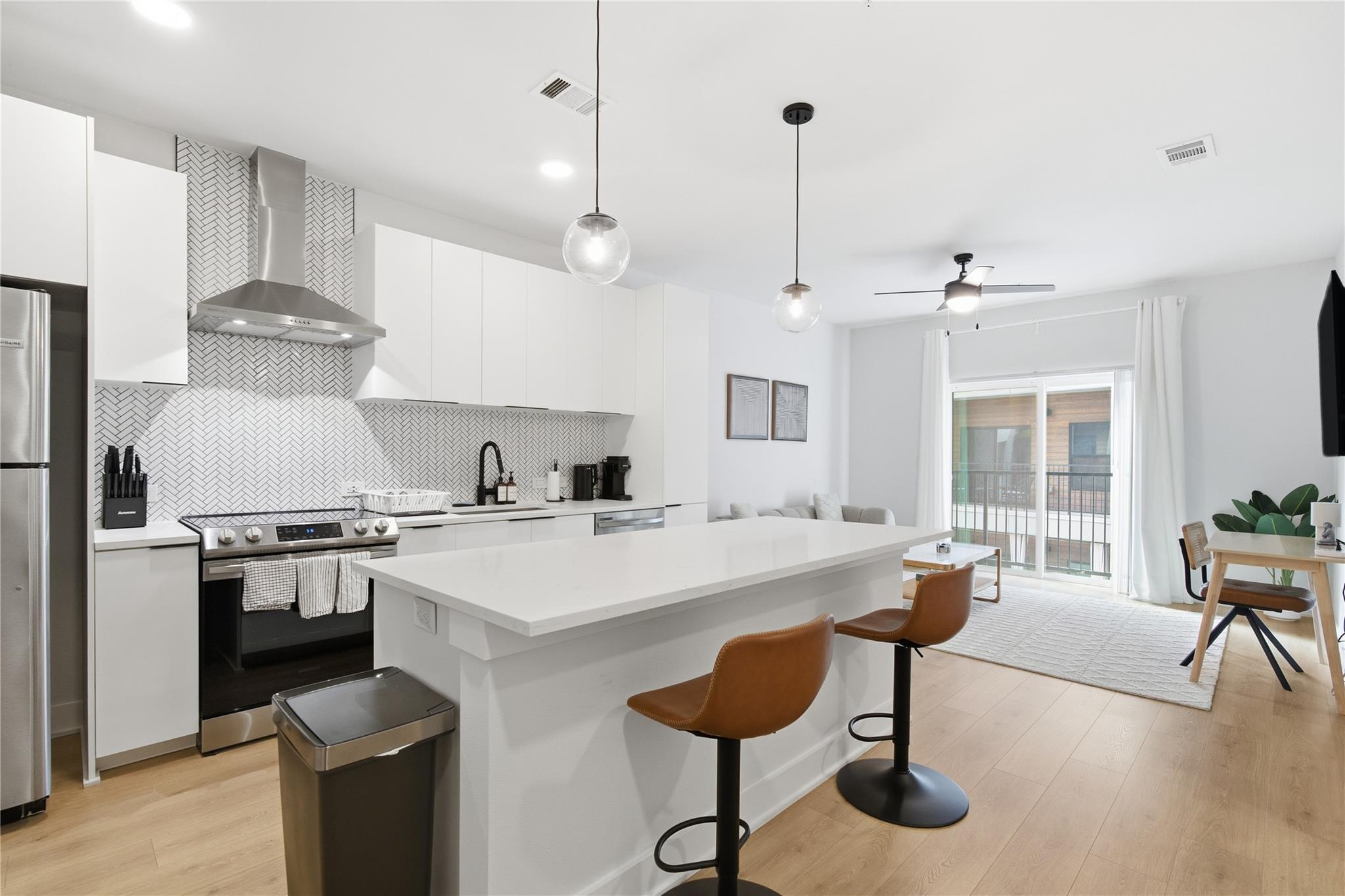 2500 Longview ST #219 — photo 3