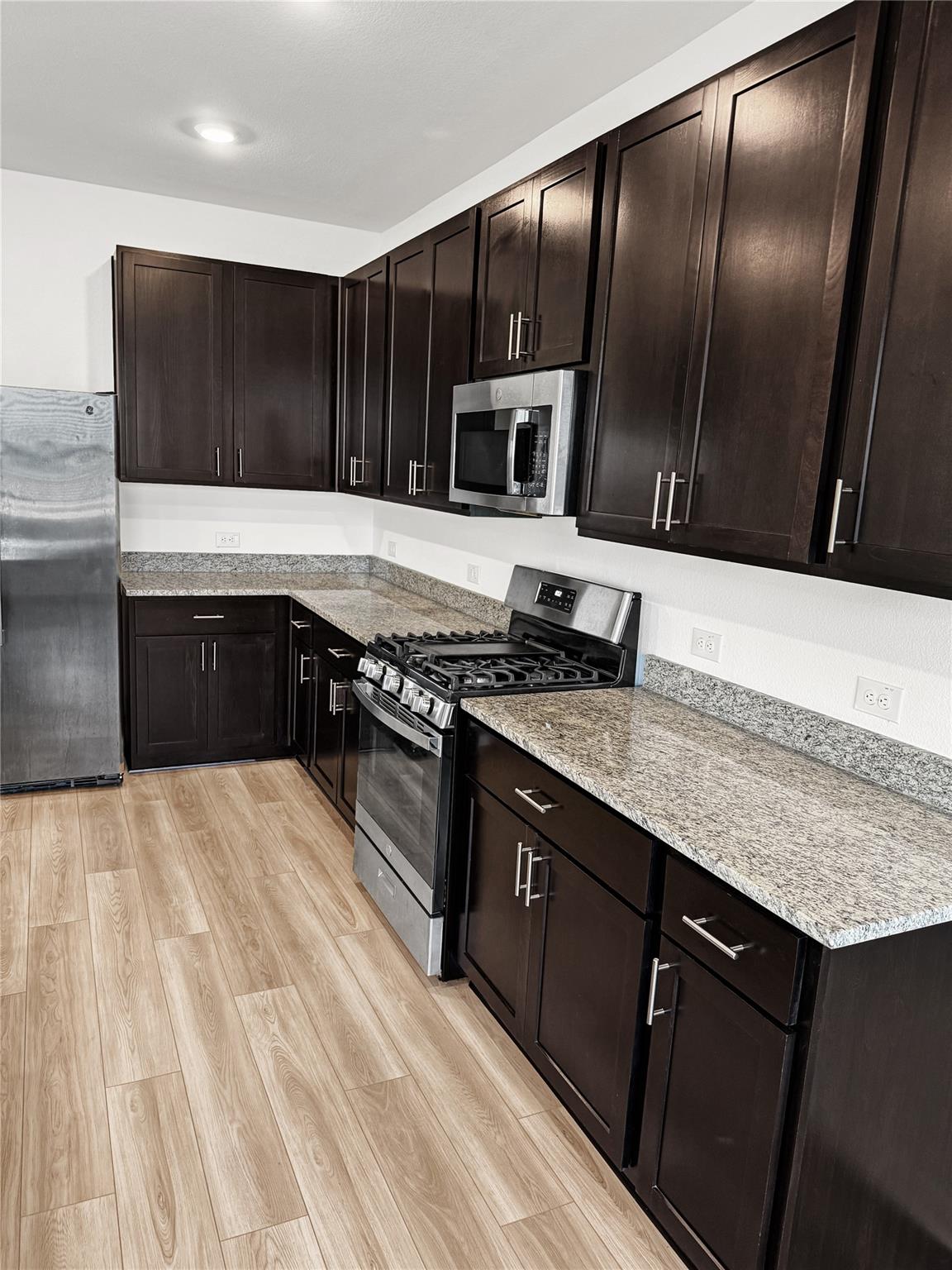 5800 Beverly Prairie RD — photo 5