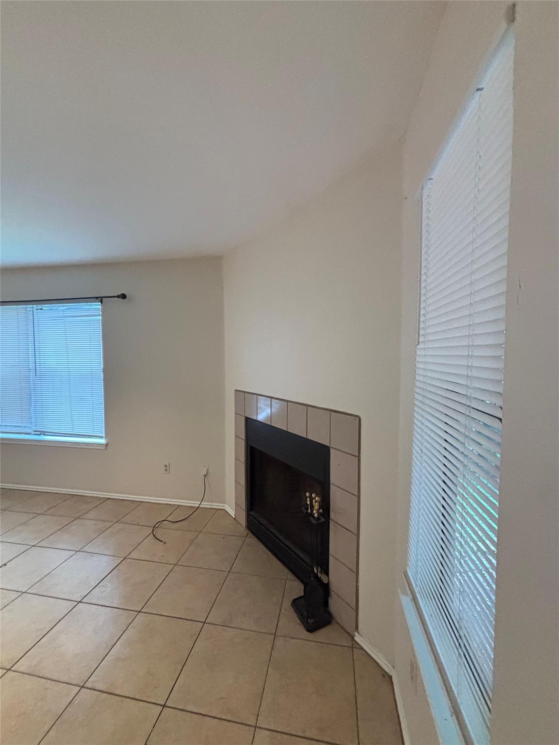 515 Luther DR #A — photo 4