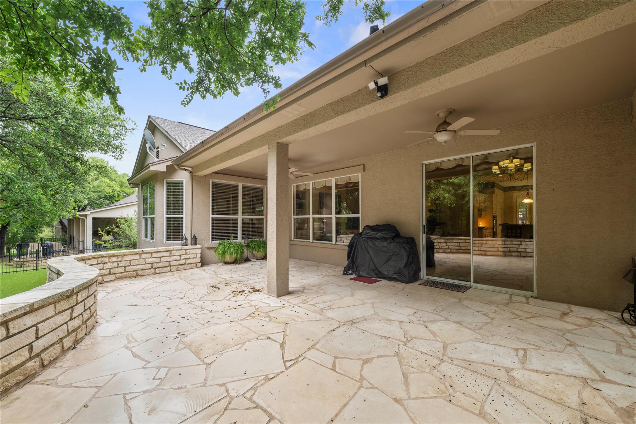 101 Yaupon LN — photo 4