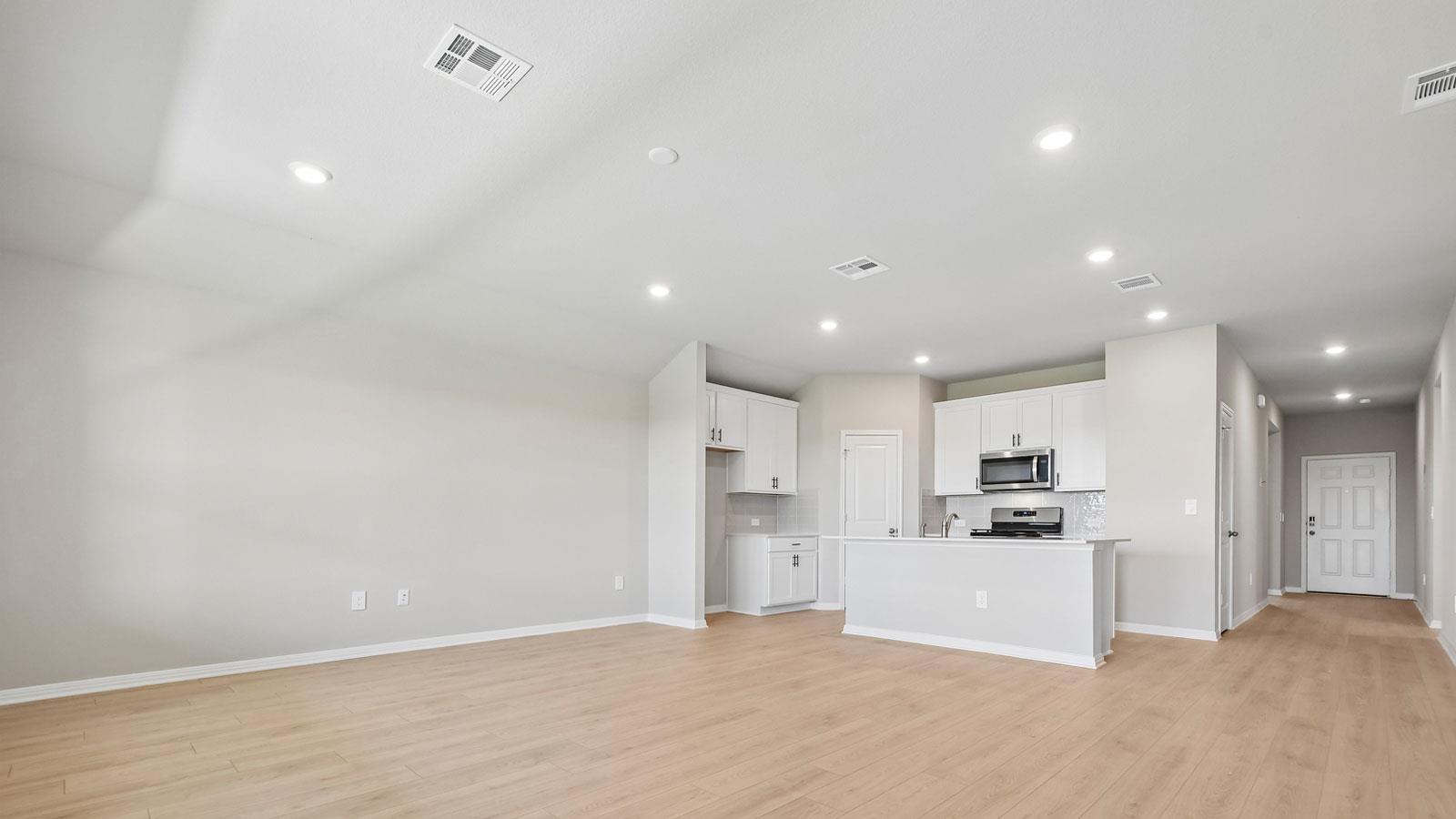 13701 Carper ST — photo 4