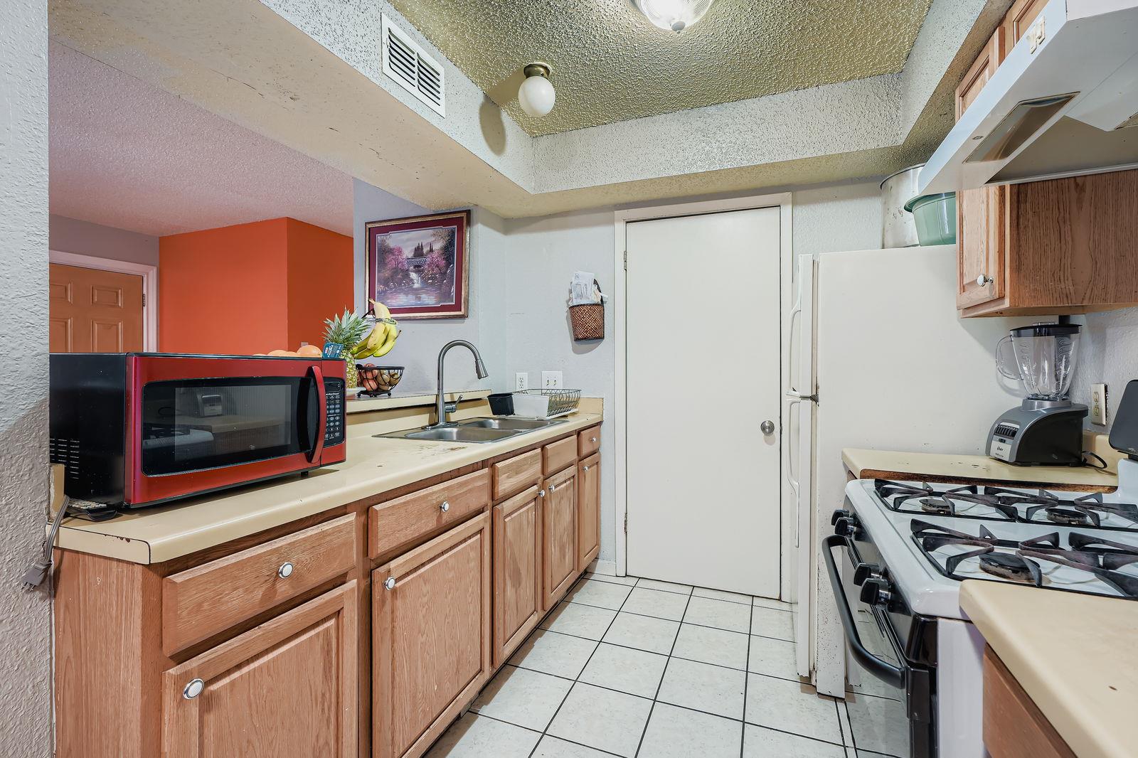 5803 Cougar DR — photo 4