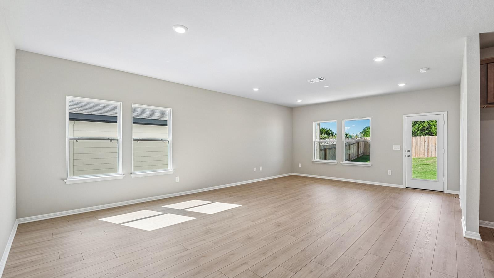 20401 Tuberville LN — photo 4