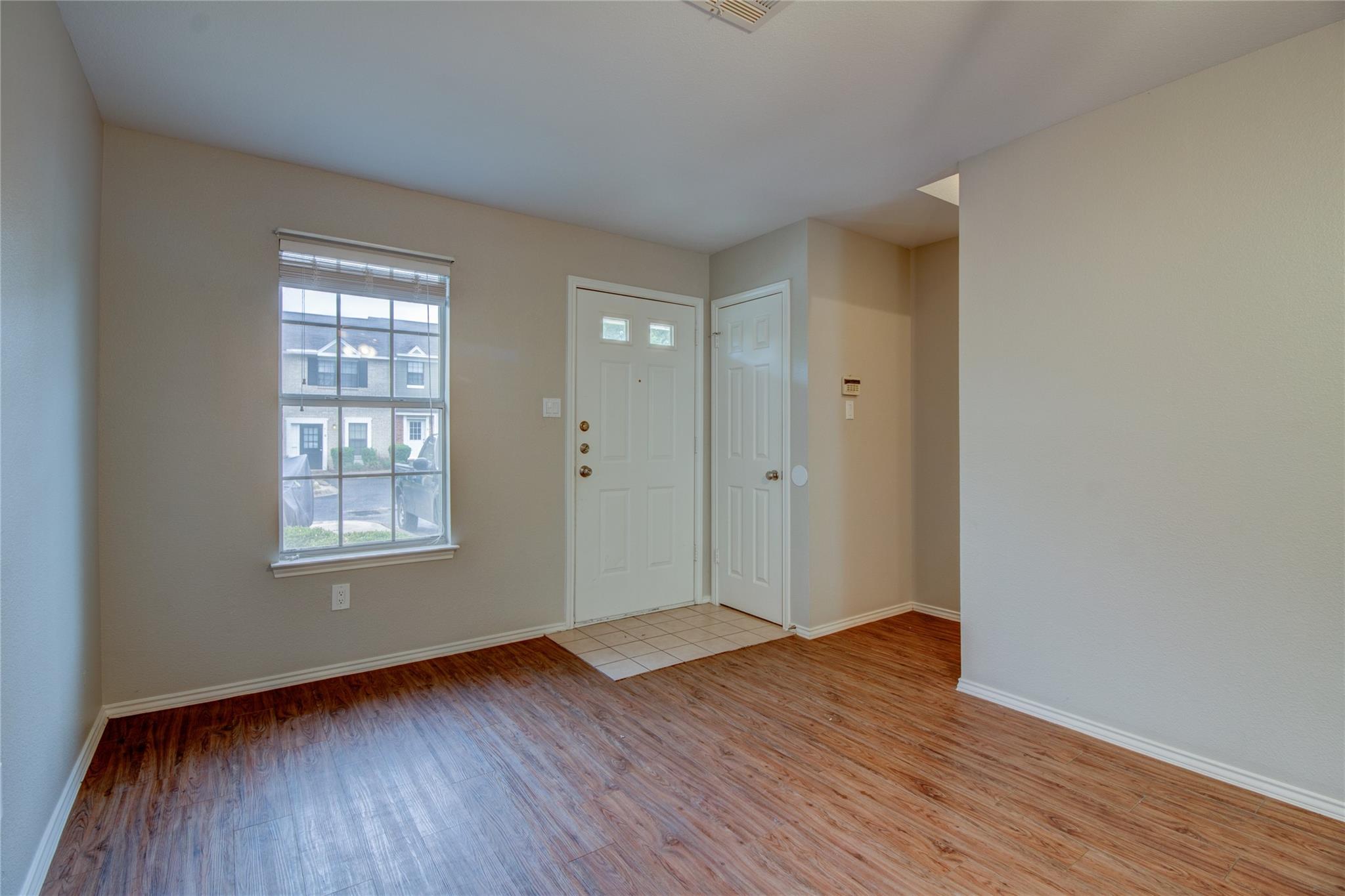 202 College ST #2 — photo 5