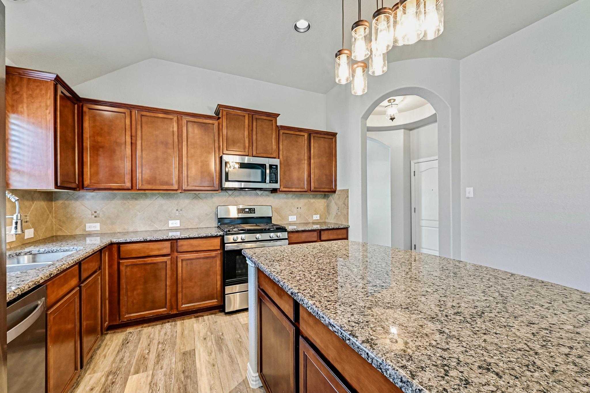 1441 Rainbow Parke DR — photo 3