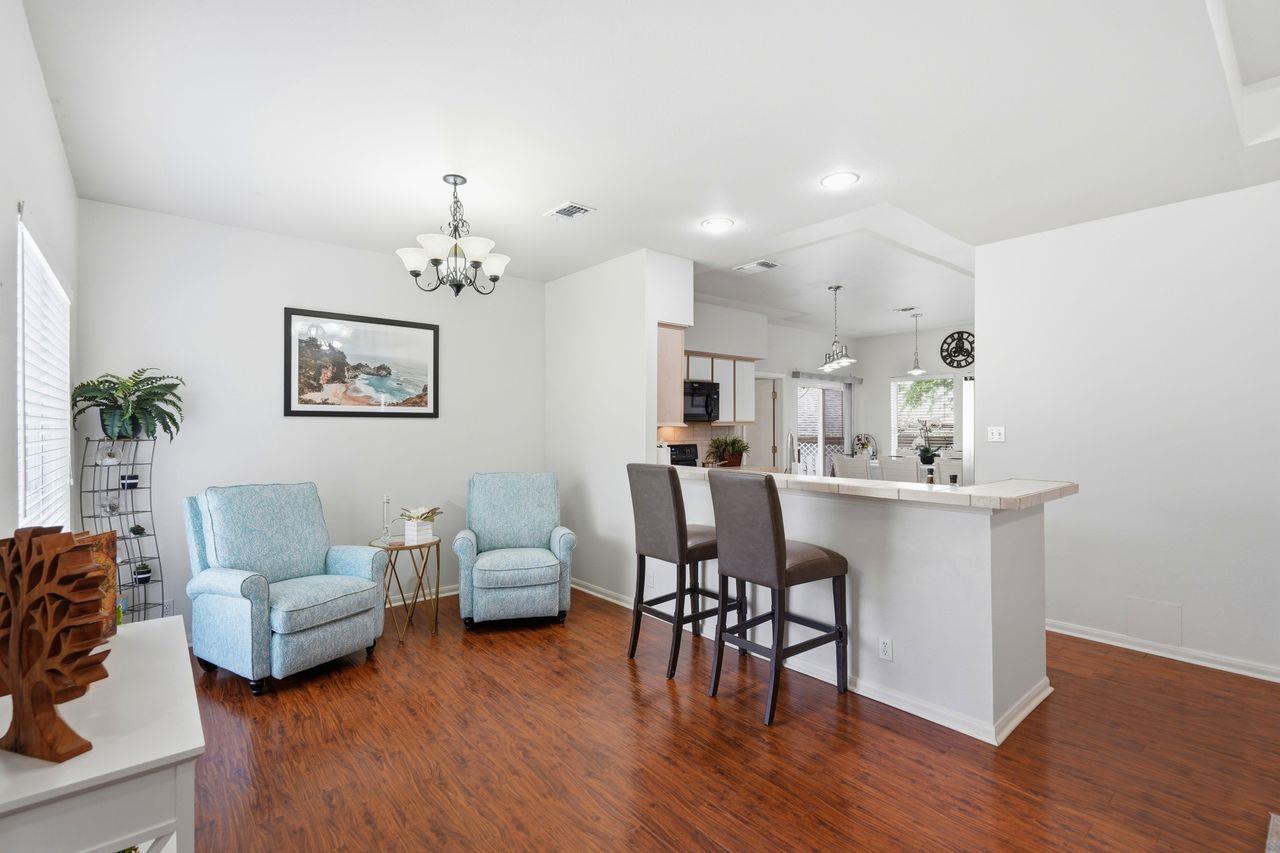 267 Mooring CIR — photo 3