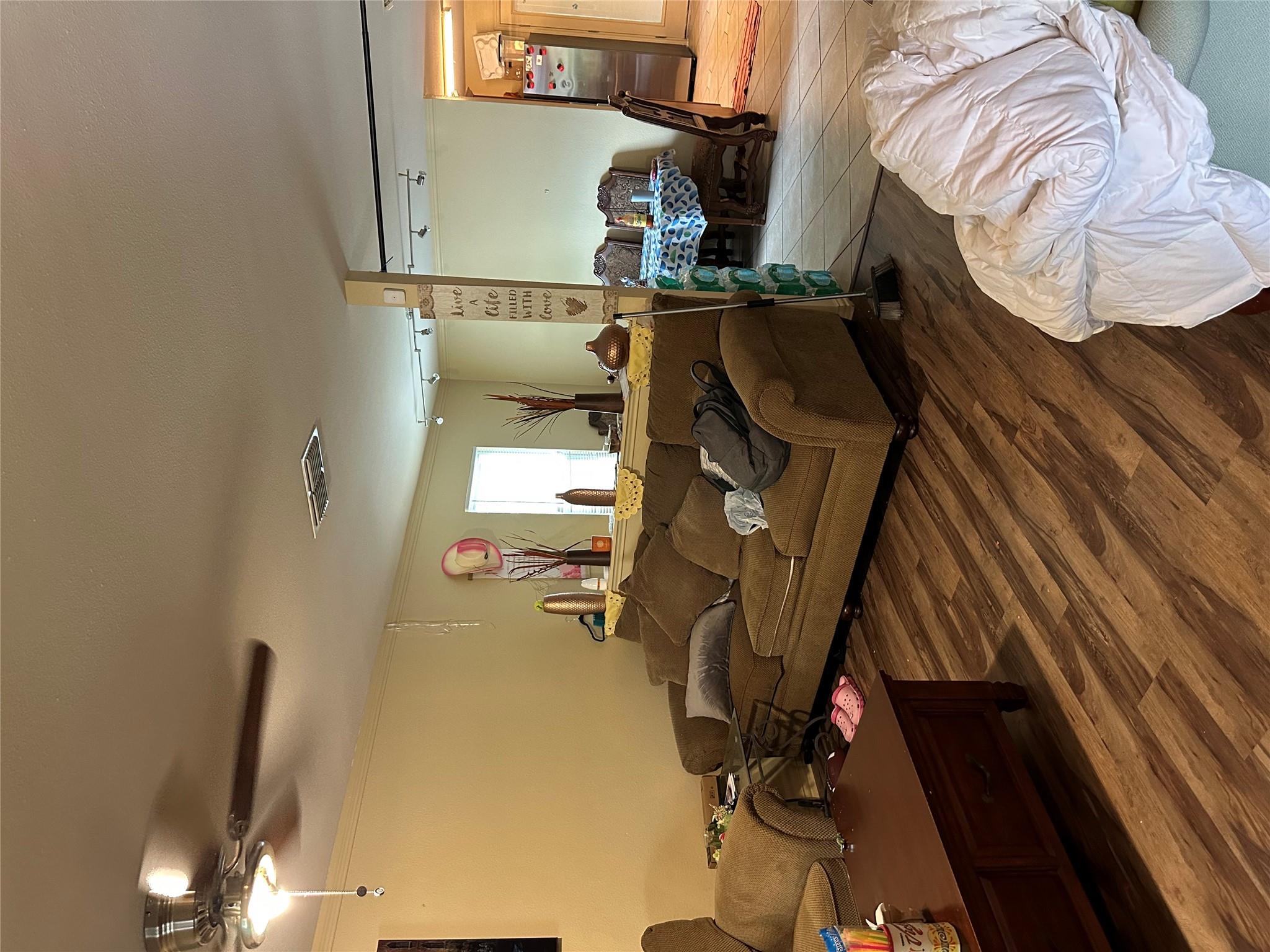 6913 Sabrina DR — photo 5