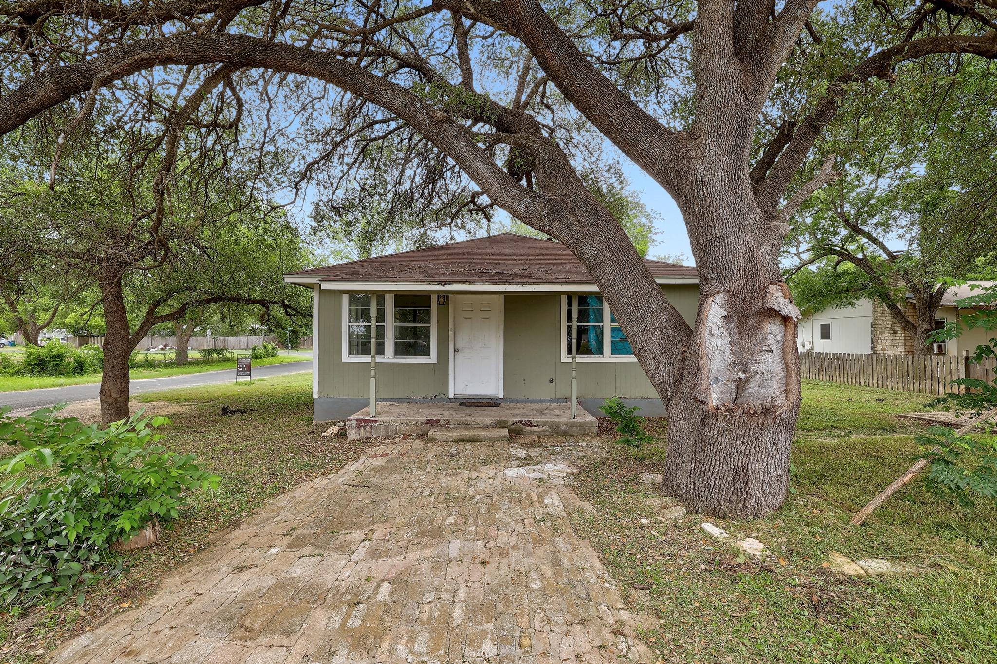 3007 Michoacan DR