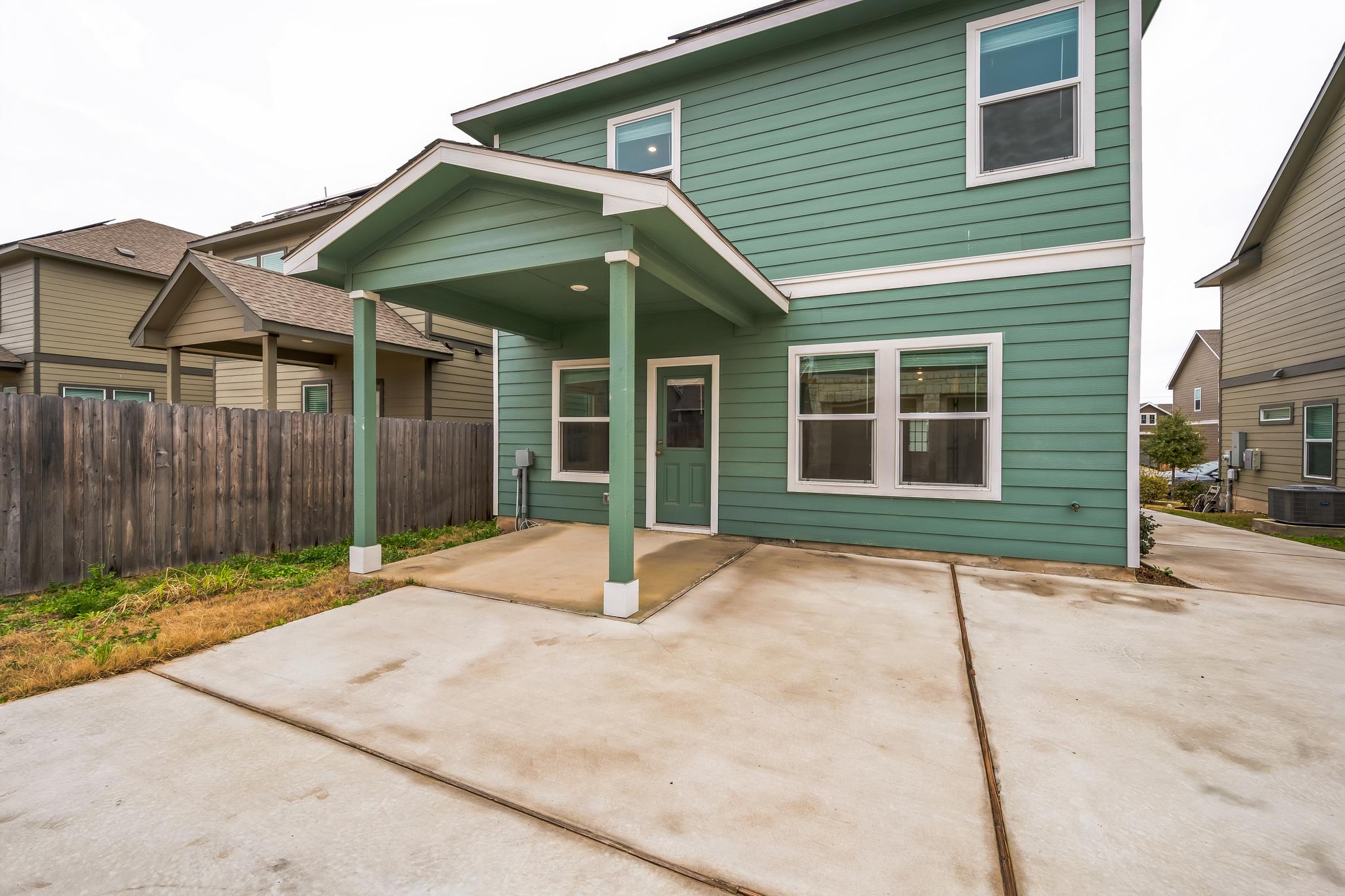 1433 Weatherford LN — photo 4