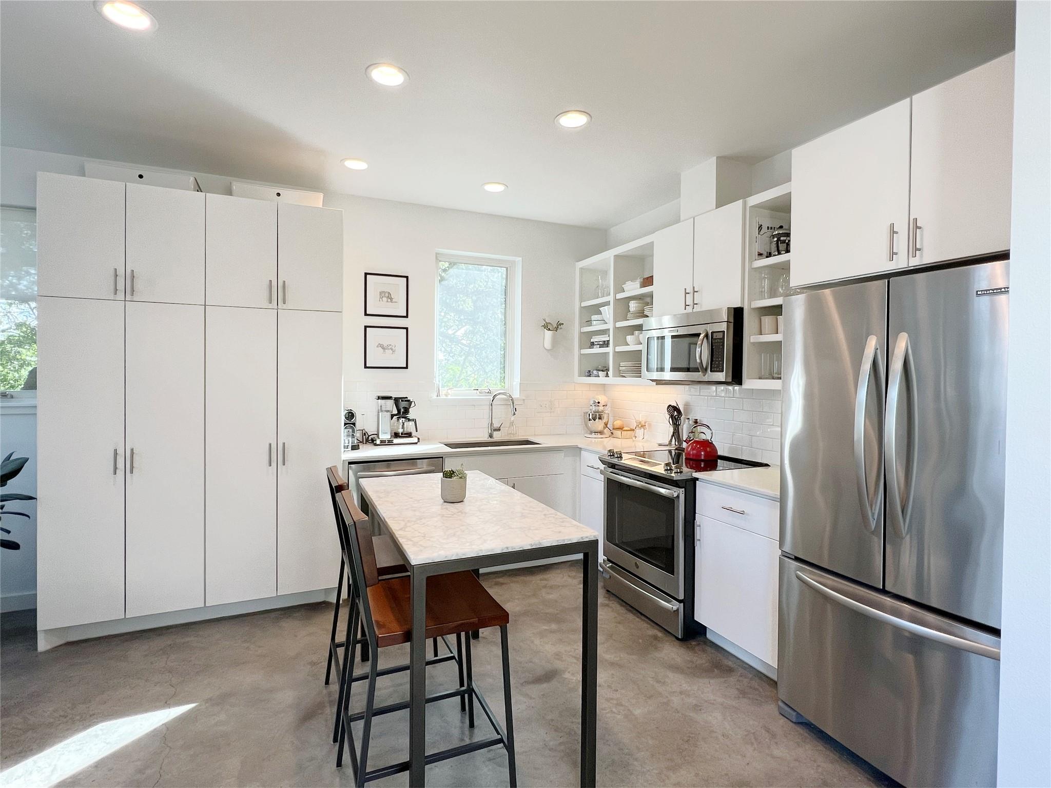 1204 Woodland Ave #B — photo 4