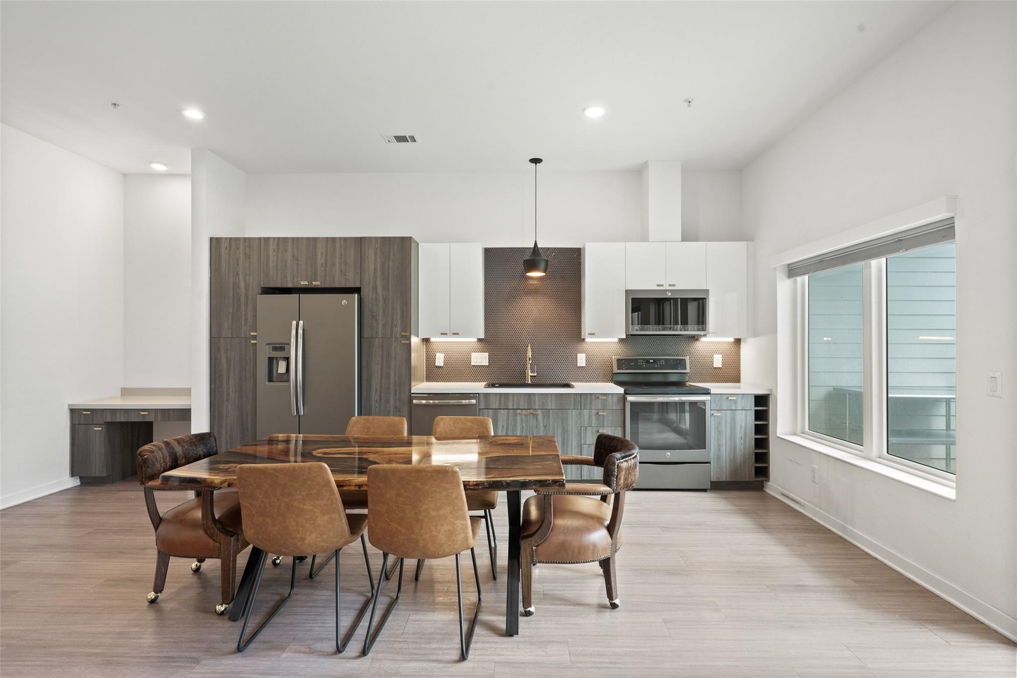 4361 Congress Ave #111 — photo 5