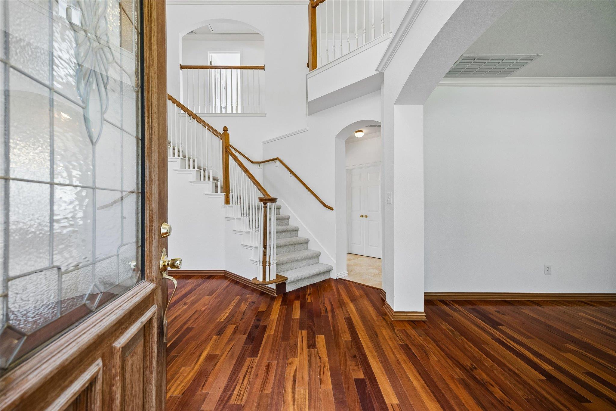 1010 Twin Terrace CT — photo 3