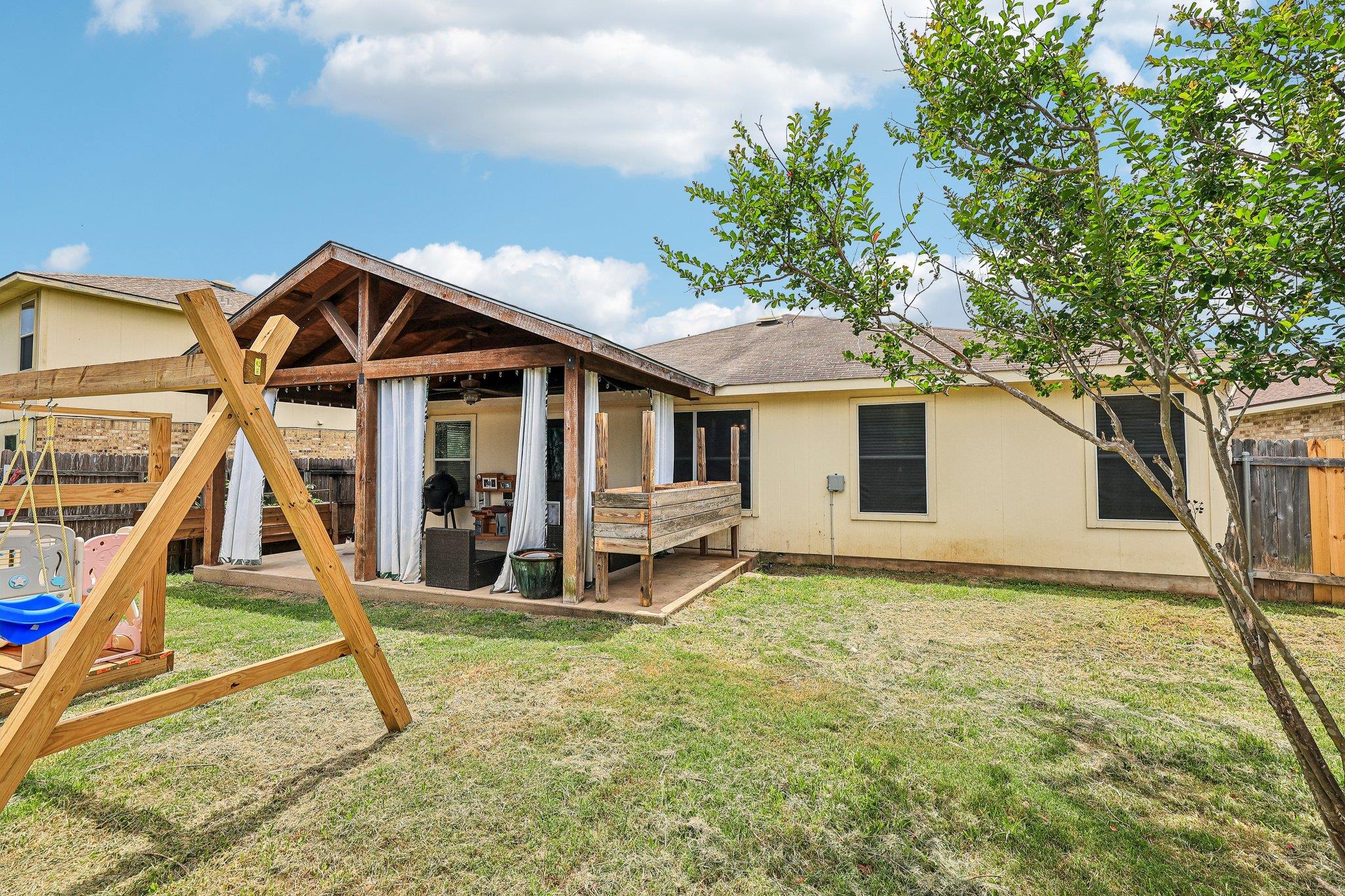 301 Bird Dog BND — photo 3