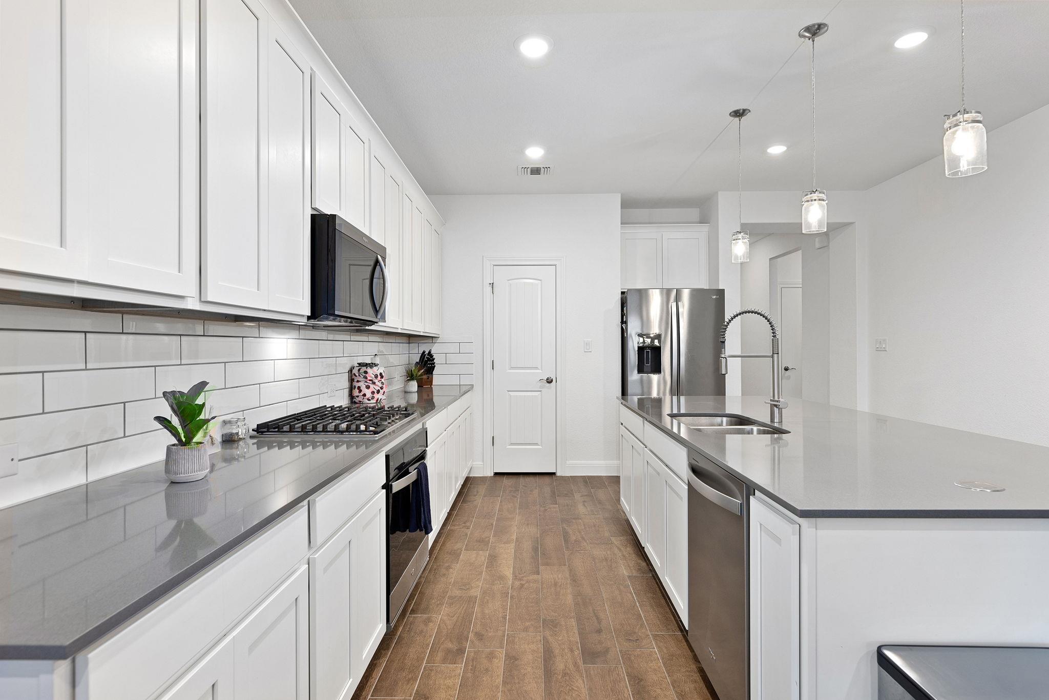 116 Raleigh DR — photo 5