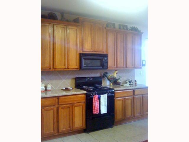 1553 Homewood CIR — photo 4