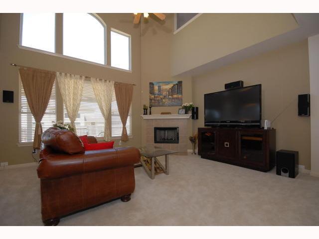 1553 Homewood CIR — photo 5