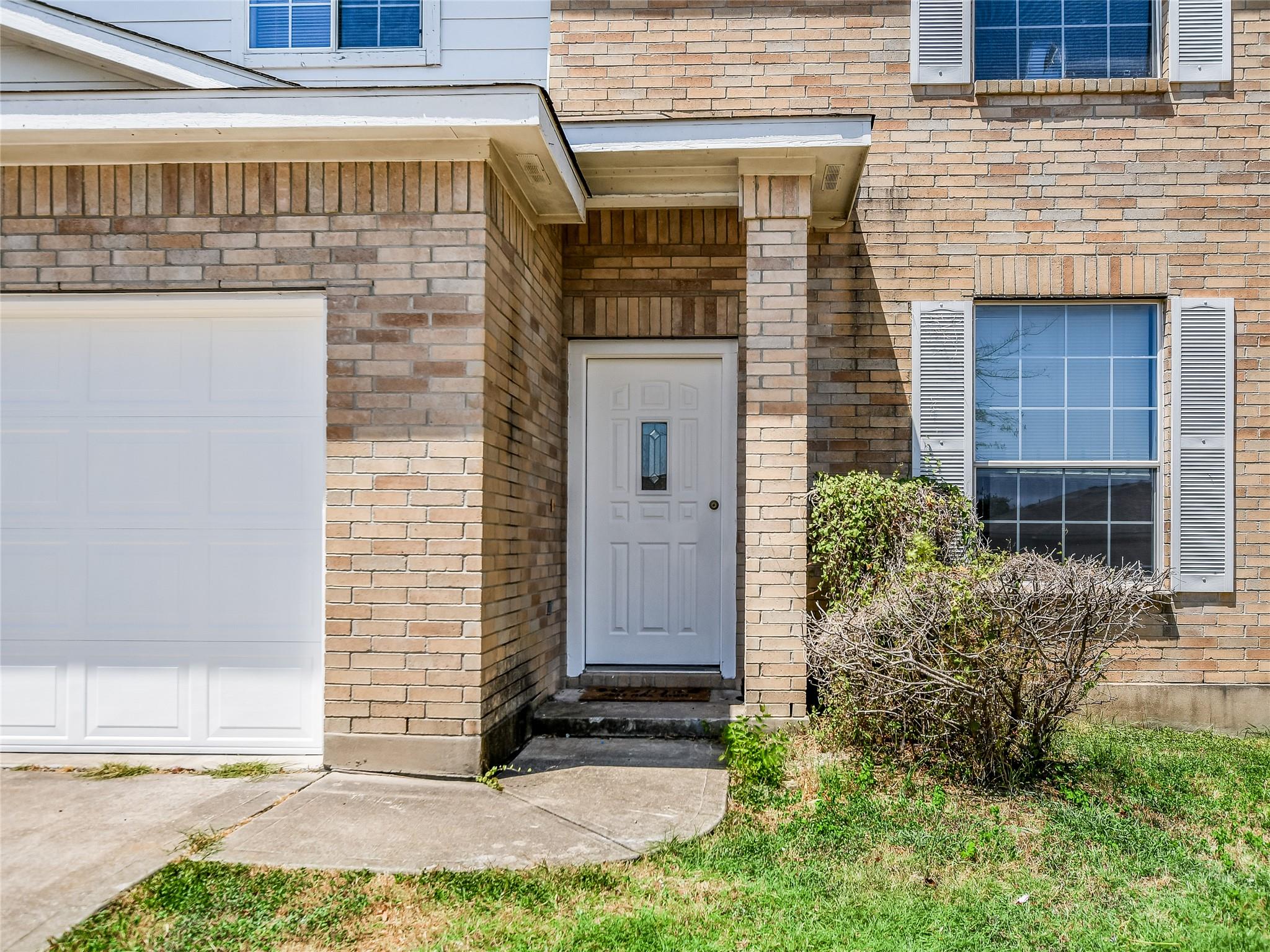 303 Banner Ave — photo 3