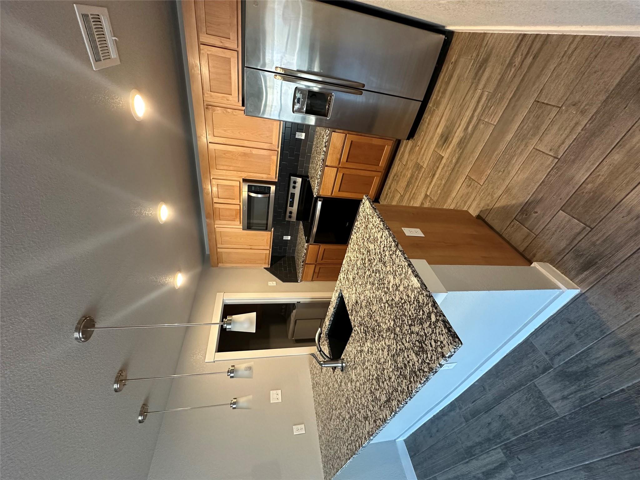 3102 Stonewall DR #B — photo 4