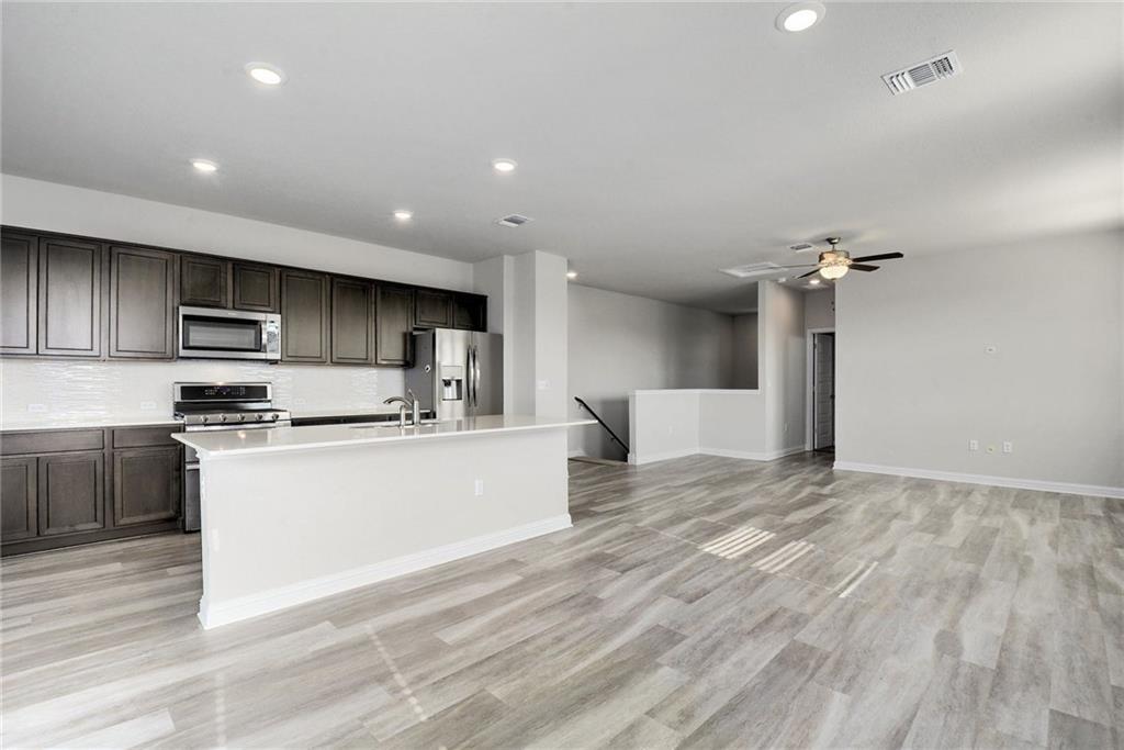 7909 Mandela BND — photo 4