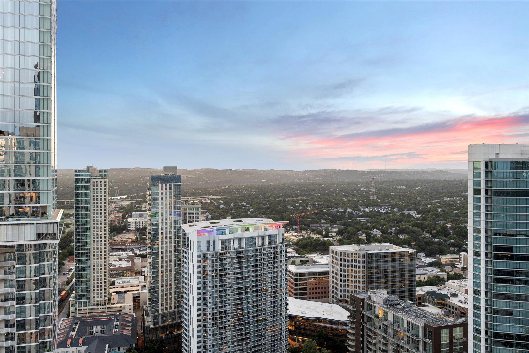 360 Nueces ST #3910 — photo 3
