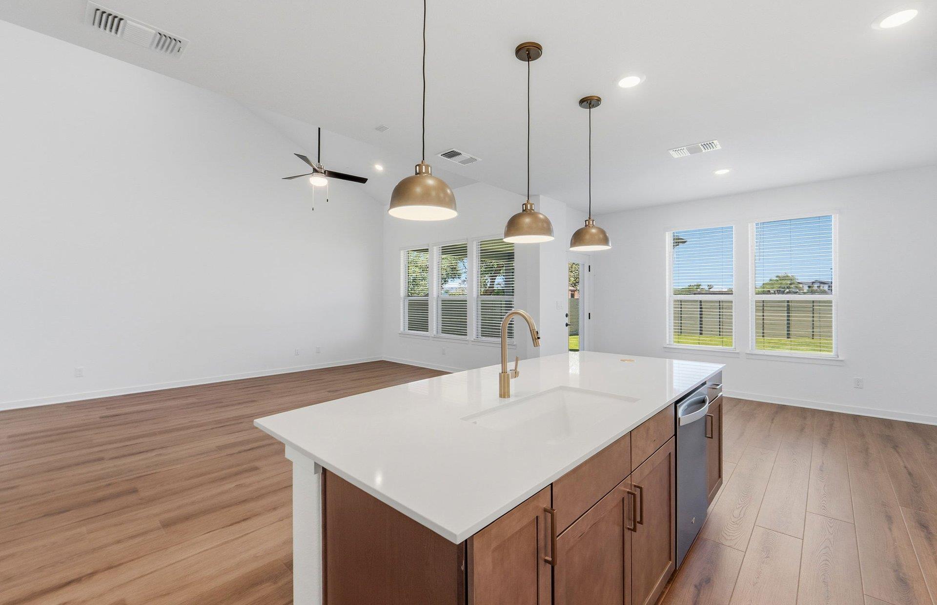 1824 Spring Mountain CV — photo 5