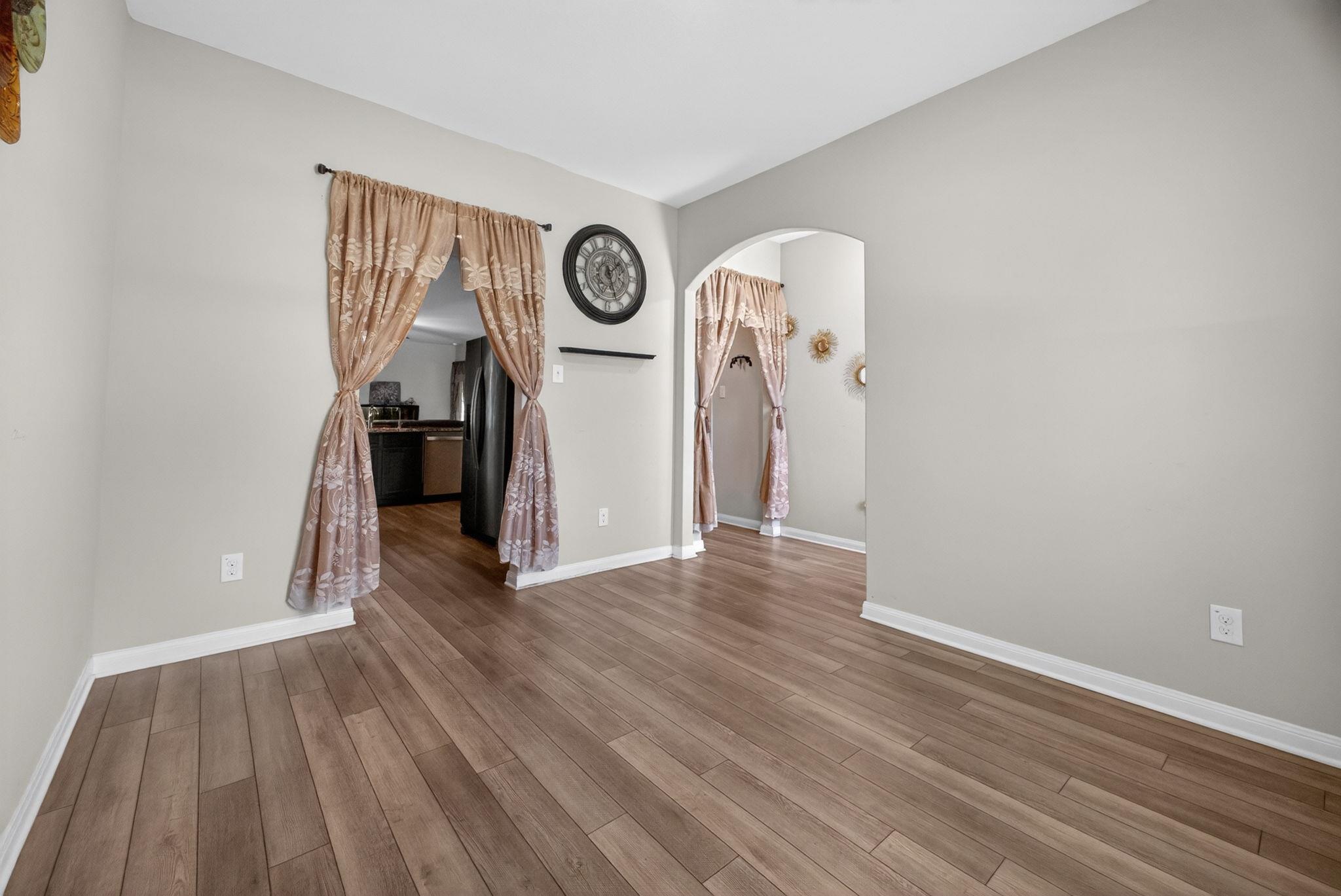 225 Mount Vernon WAY — photo 5
