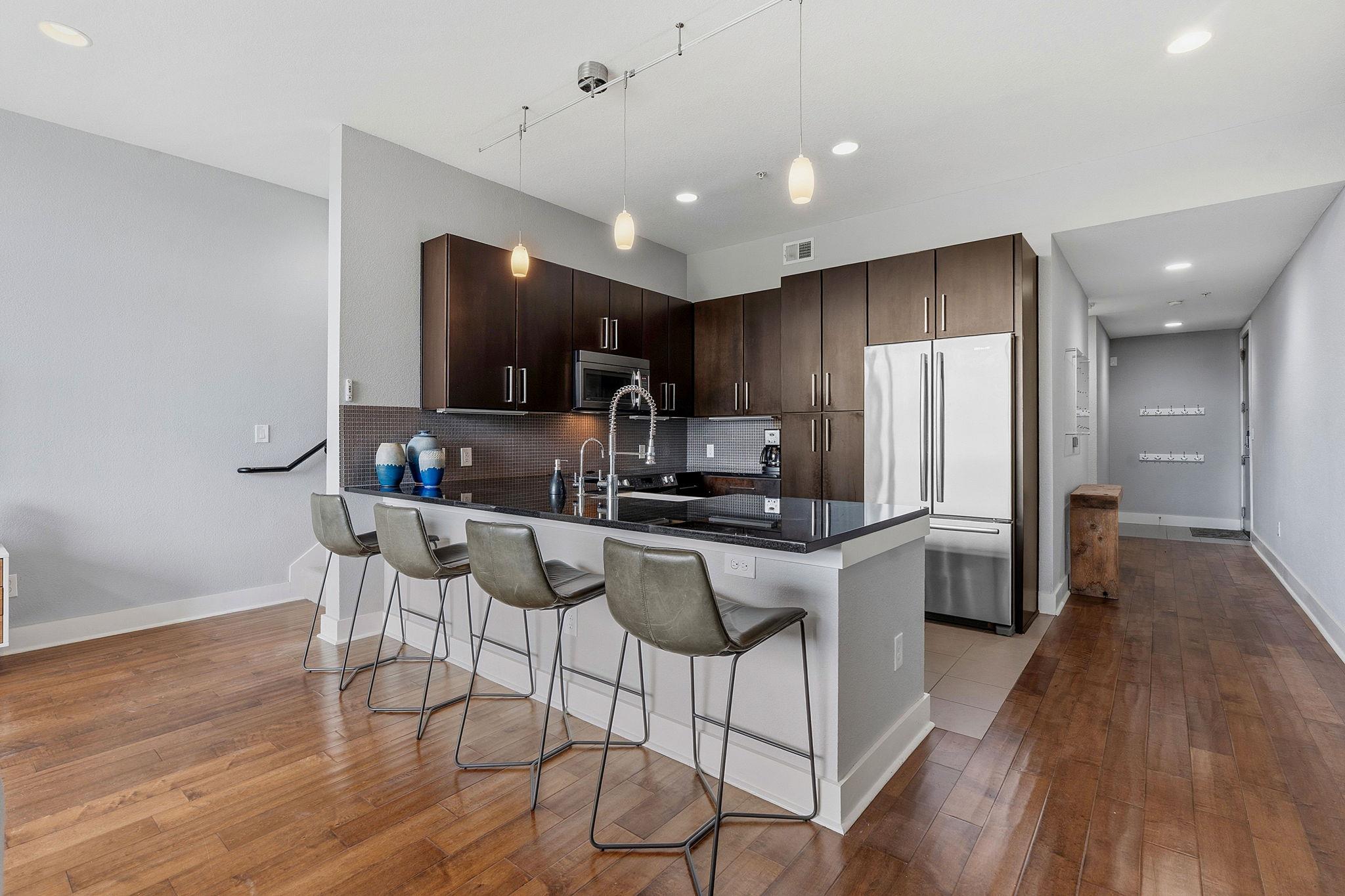 1101 Ivean Pearson RD #B204 — photo 3