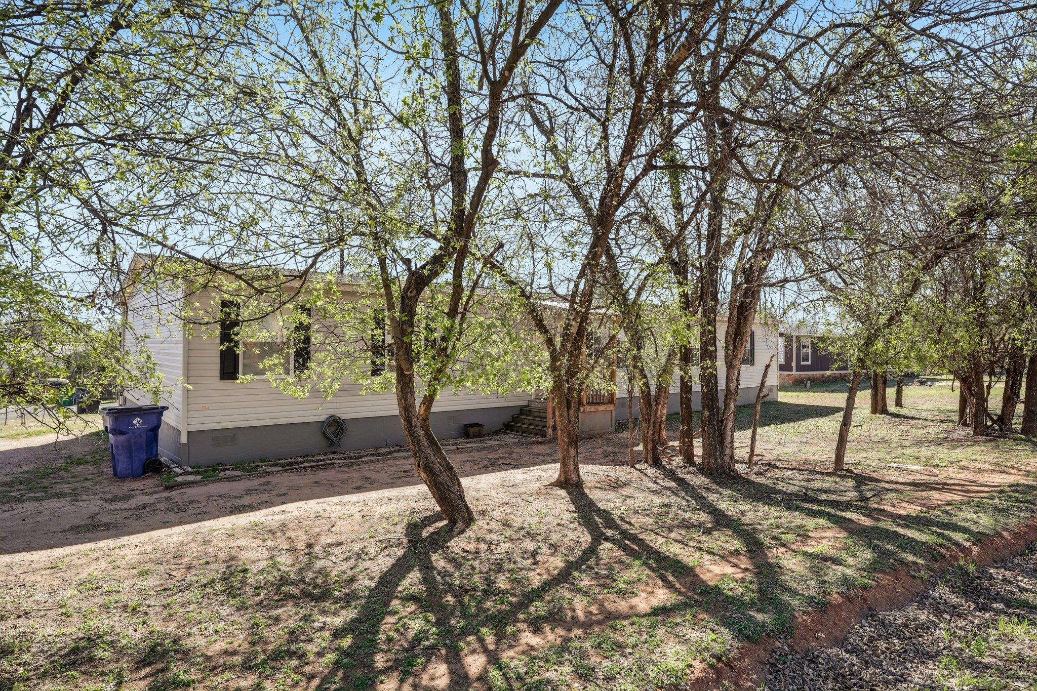 837 Southwood DR — photo 5
