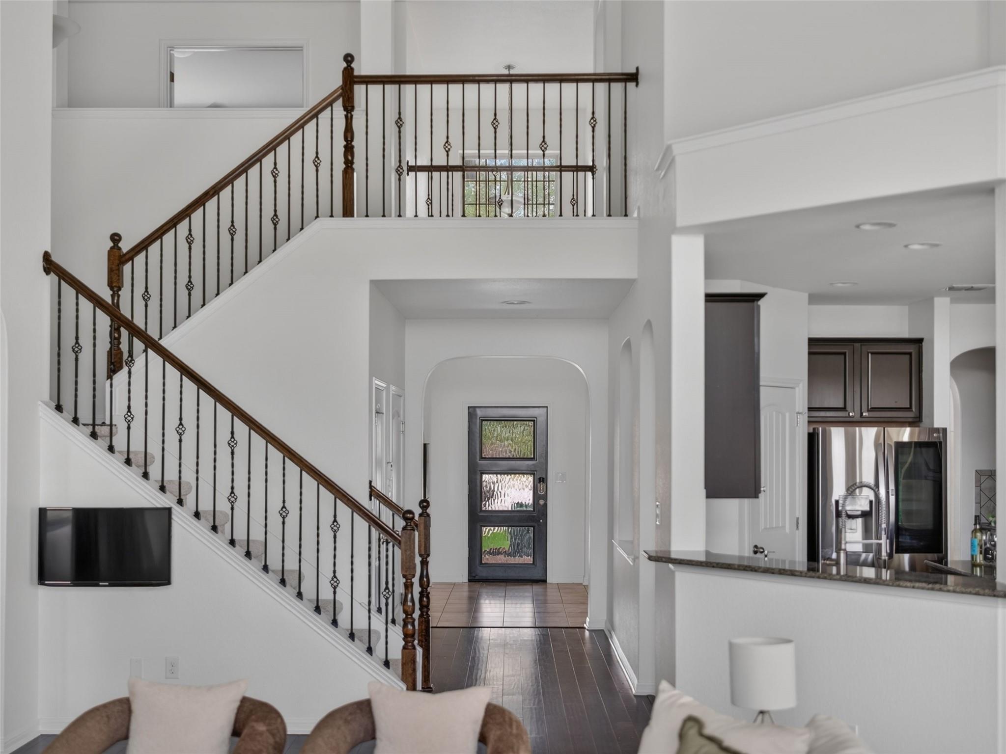 700 Ledge Stone DR — photo 3